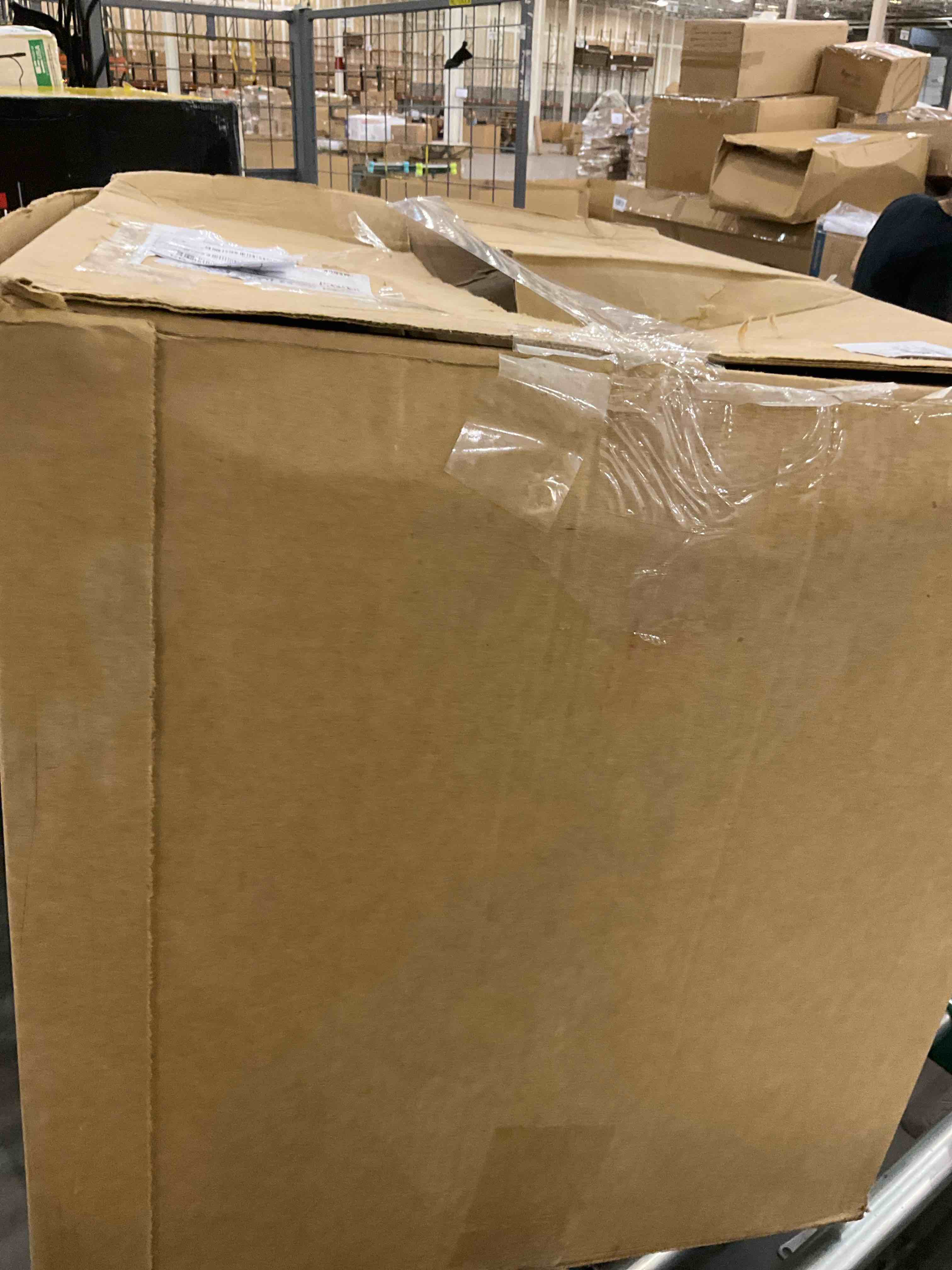 https://s3.amazonaws.com/lotting-images-prod/BargainHunt/EXS01436810_1719923015653.jpeg