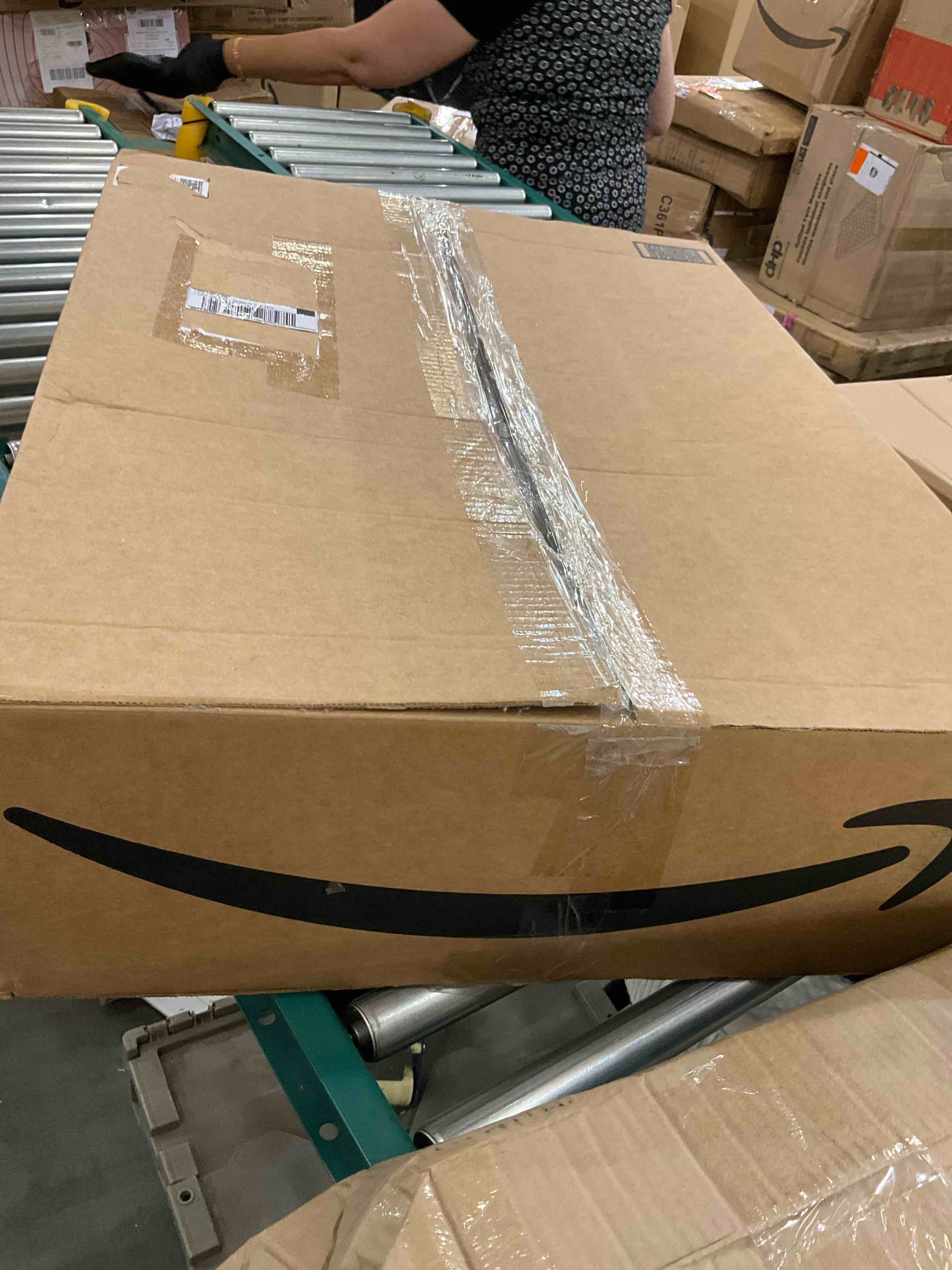 https://s3.amazonaws.com/lotting-images-prod/BargainHunt/EXS01436850_1719929525319.jpeg