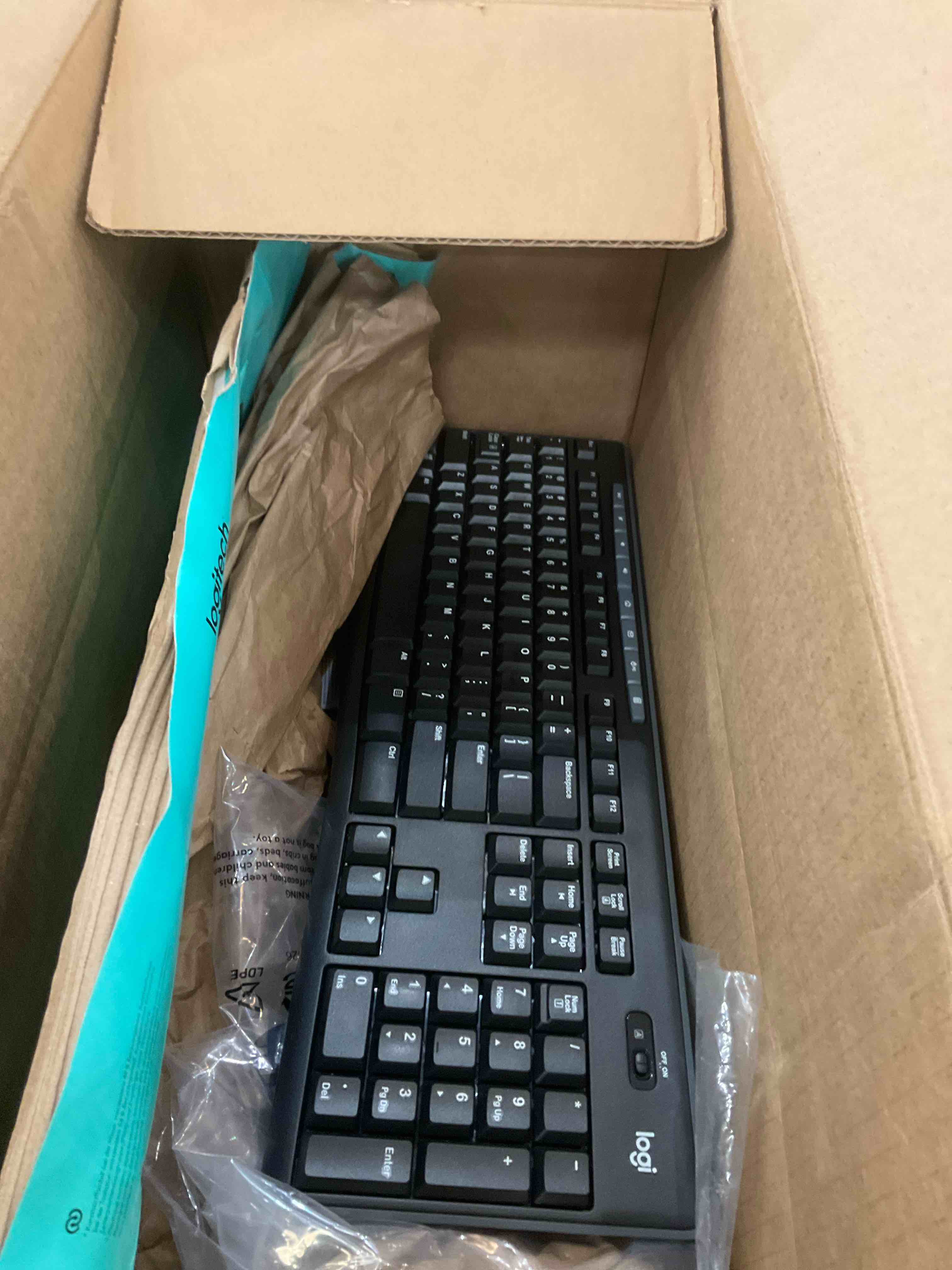 Logitech MK270 Wireless Keyboard And Mouse Combo For Windows, 2.4 GHz Wireless, Compact Mouse, 8 Multimedia And Shortcut Keys, For PC, Laptop - Black