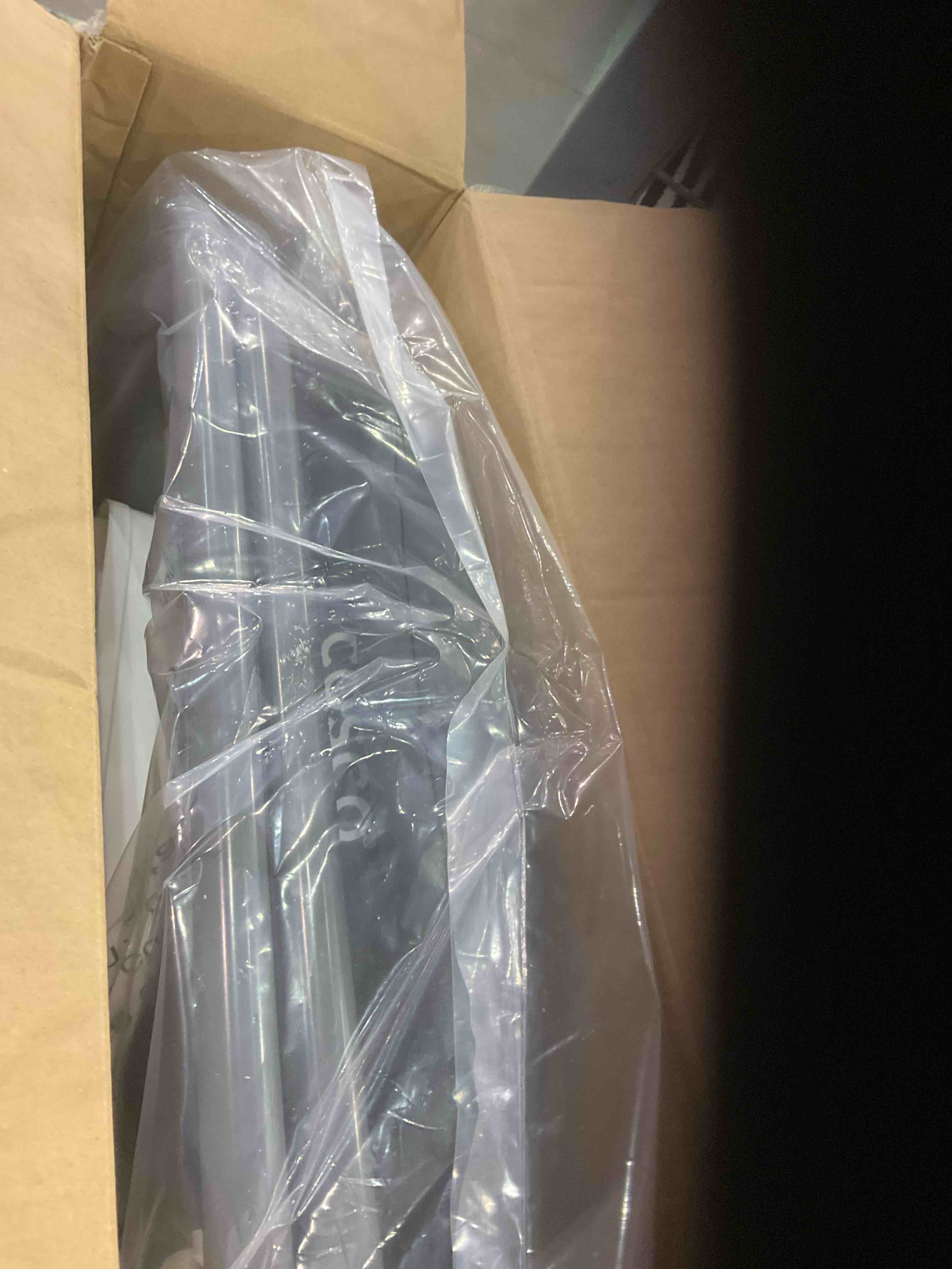 https://s3.amazonaws.com/lotting-images-prod/BargainHunt/EXS01437162_1723029842712.jpeg