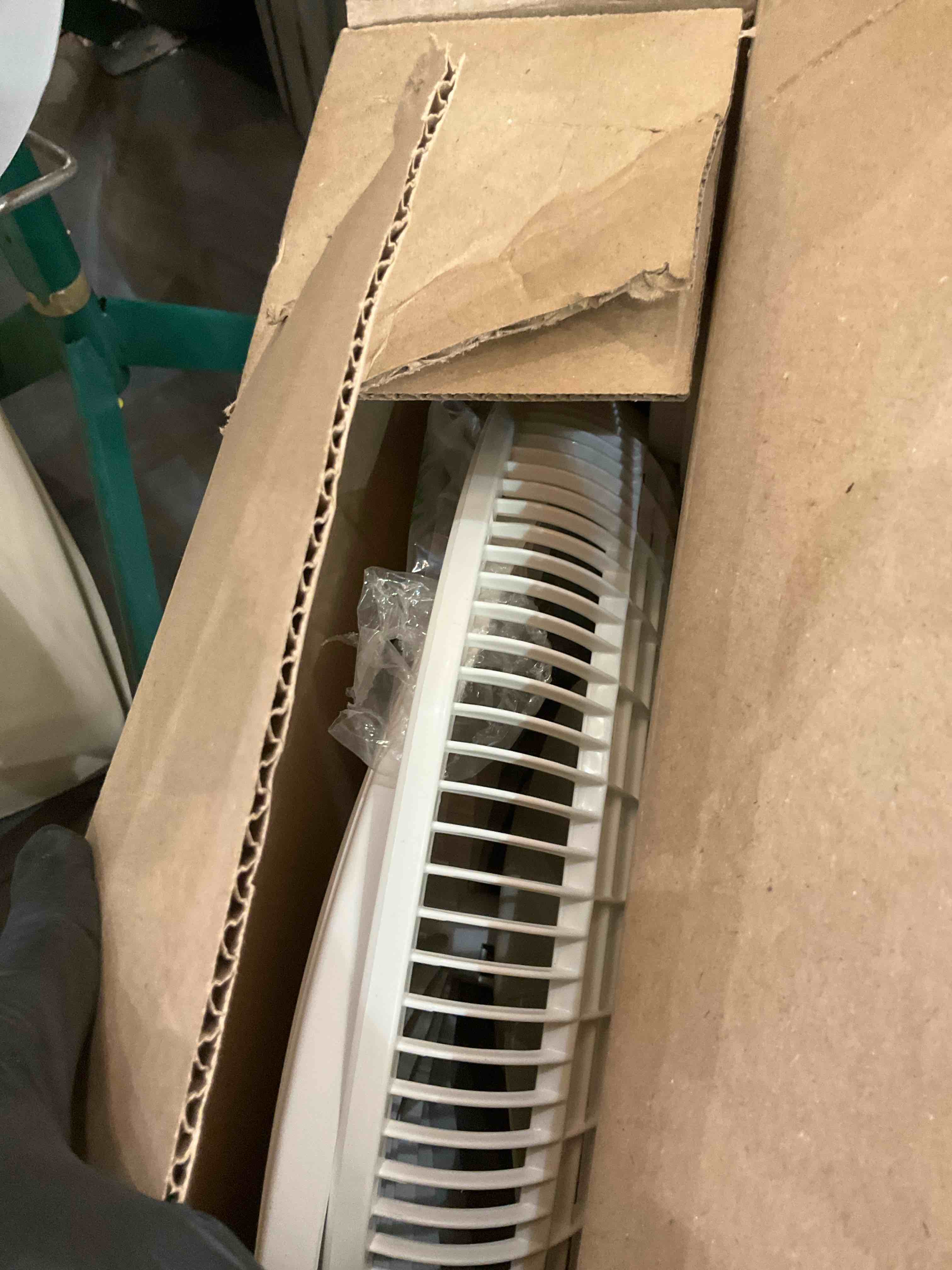 https://s3.amazonaws.com/lotting-images-prod/BargainHunt/EXS01438691_1721058310999.jpeg