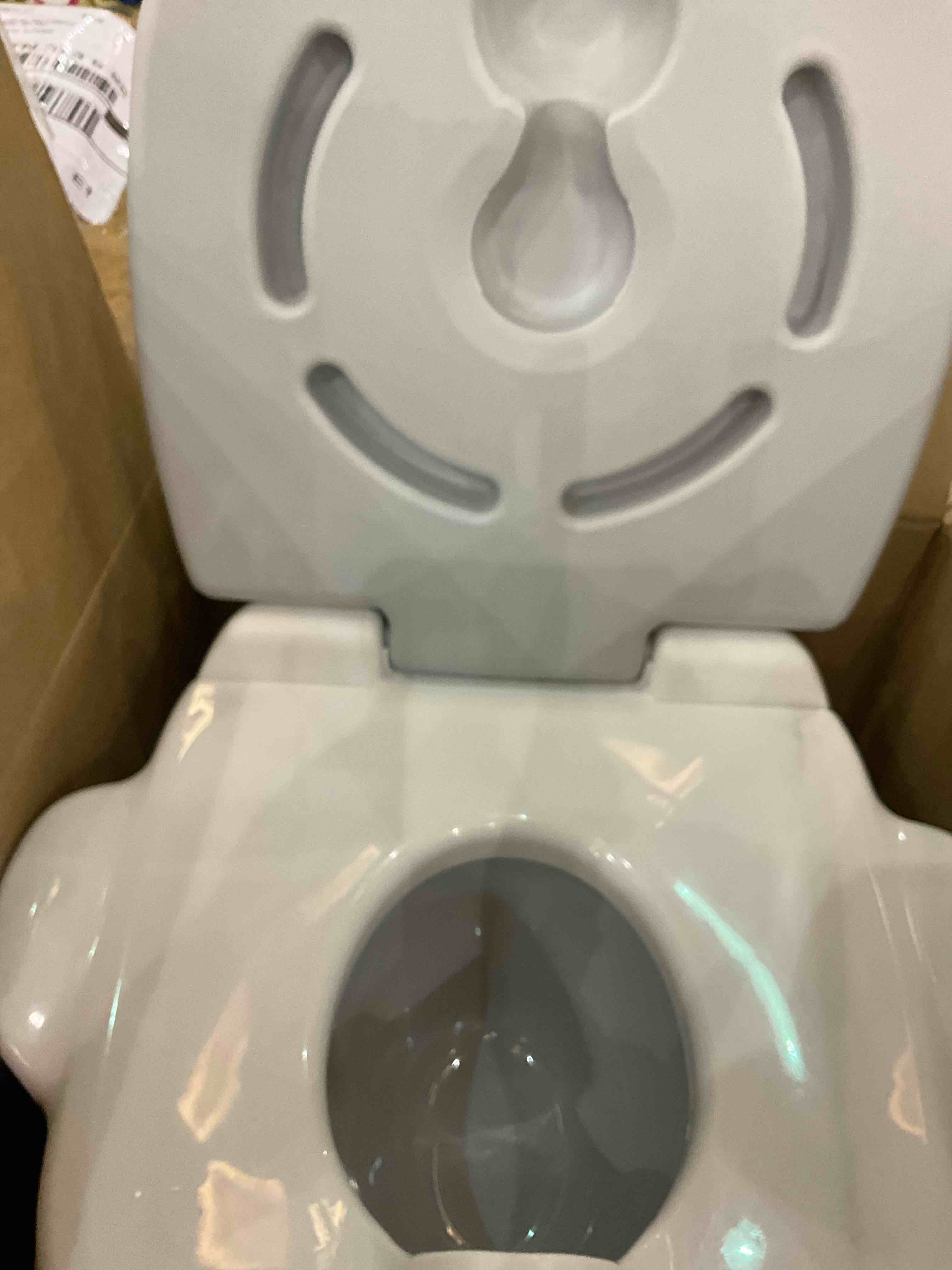 https://s3.amazonaws.com/lotting-images-prod/BargainHunt/EXS01438791_1721148312330.jpeg