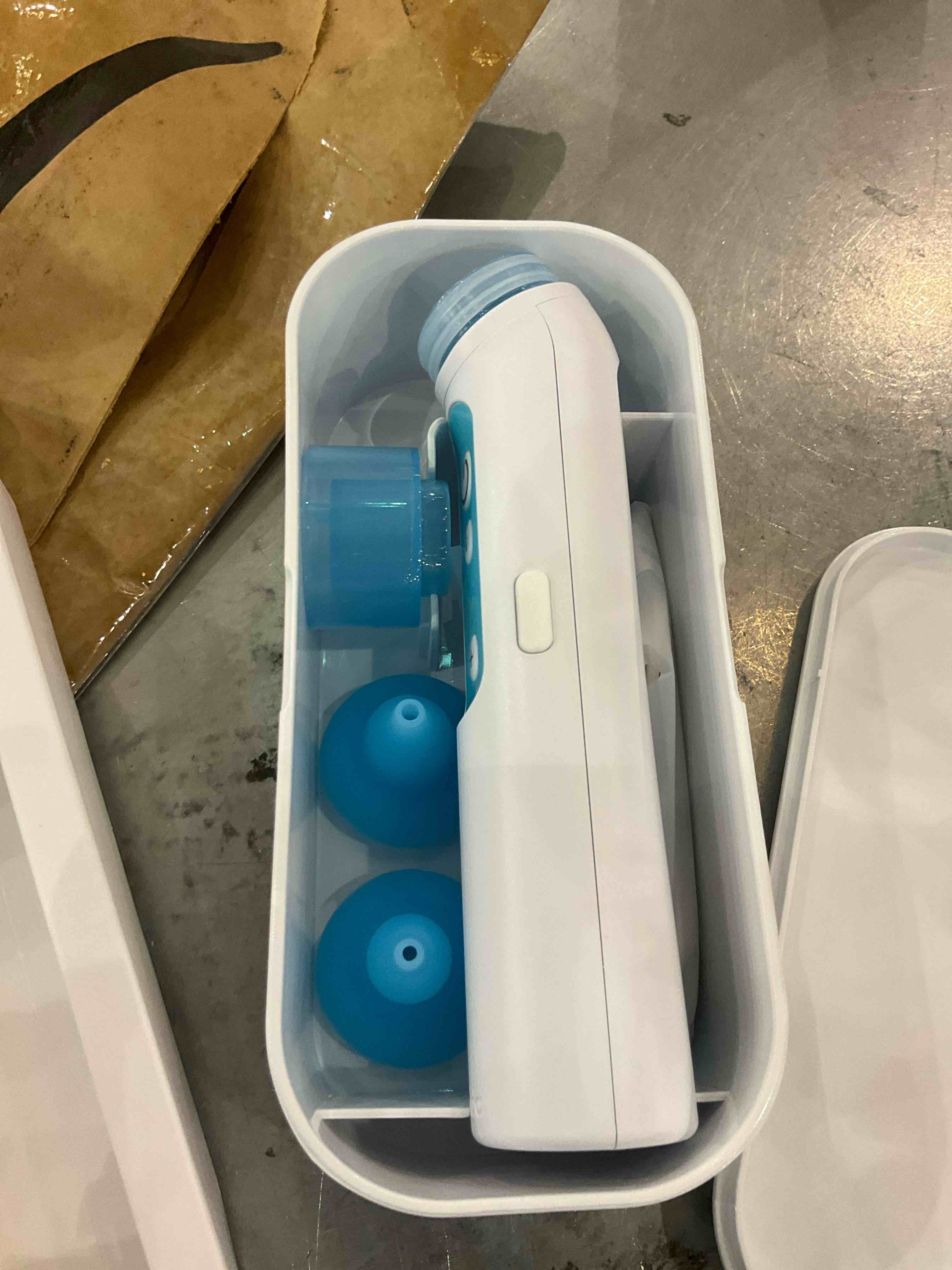 https://s3.amazonaws.com/lotting-images-prod/BargainHunt/EXS01438798_1721149534007.jpeg