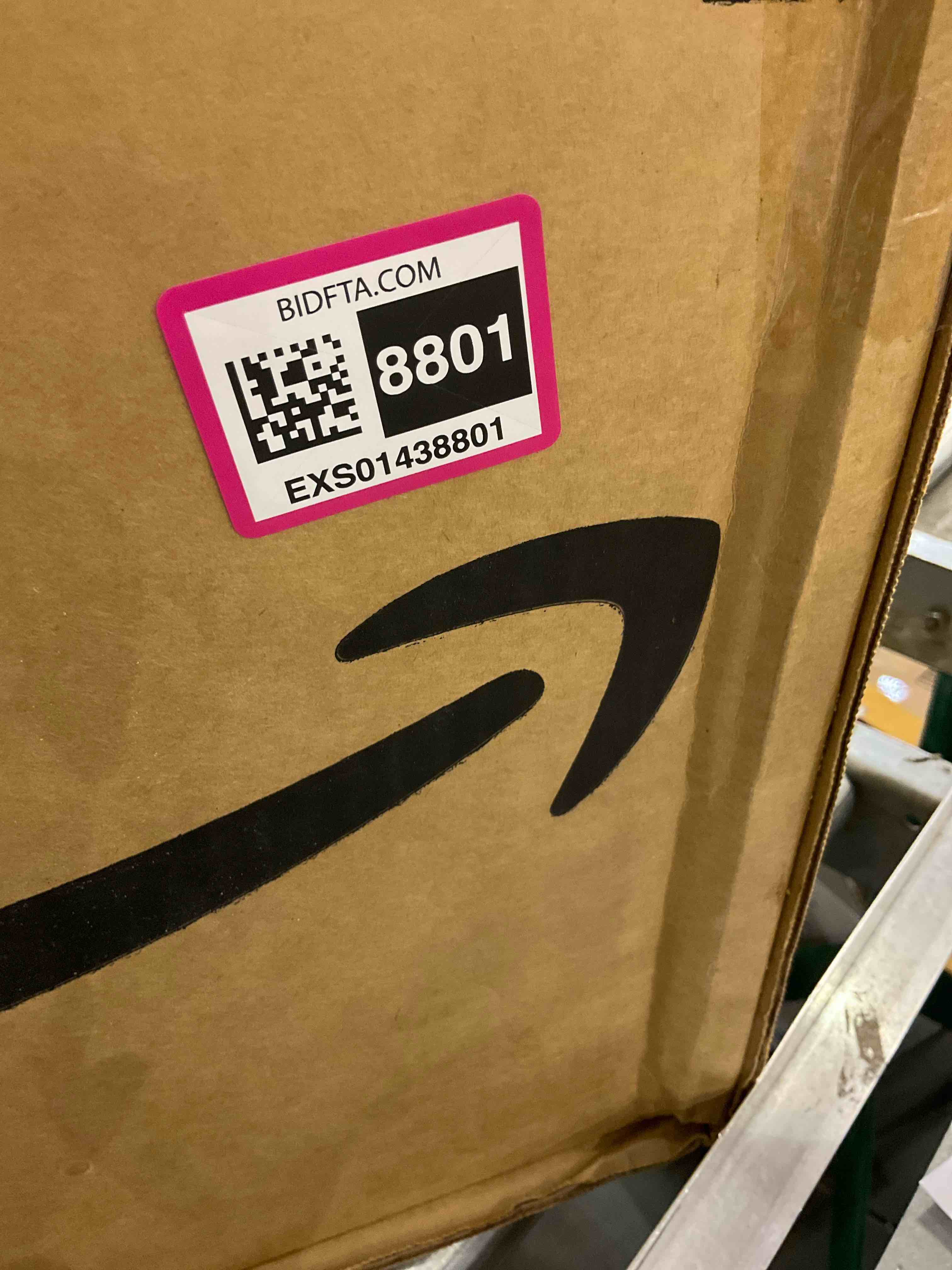 https://s3.amazonaws.com/lotting-images-prod/BargainHunt/EXS01438801_1721150260349.jpeg