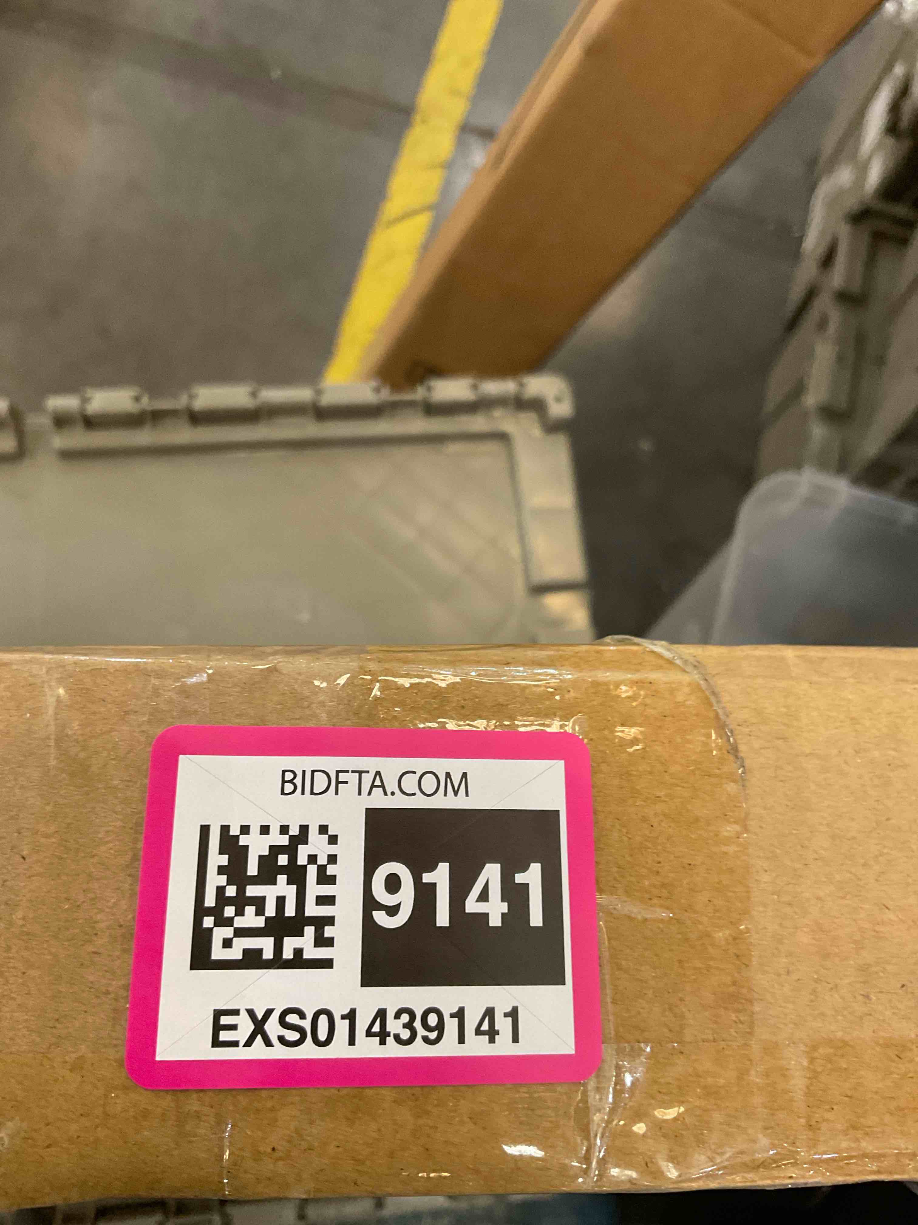 https://s3.amazonaws.com/lotting-images-prod/BargainHunt/EXS01439141_1719253257328.jpeg