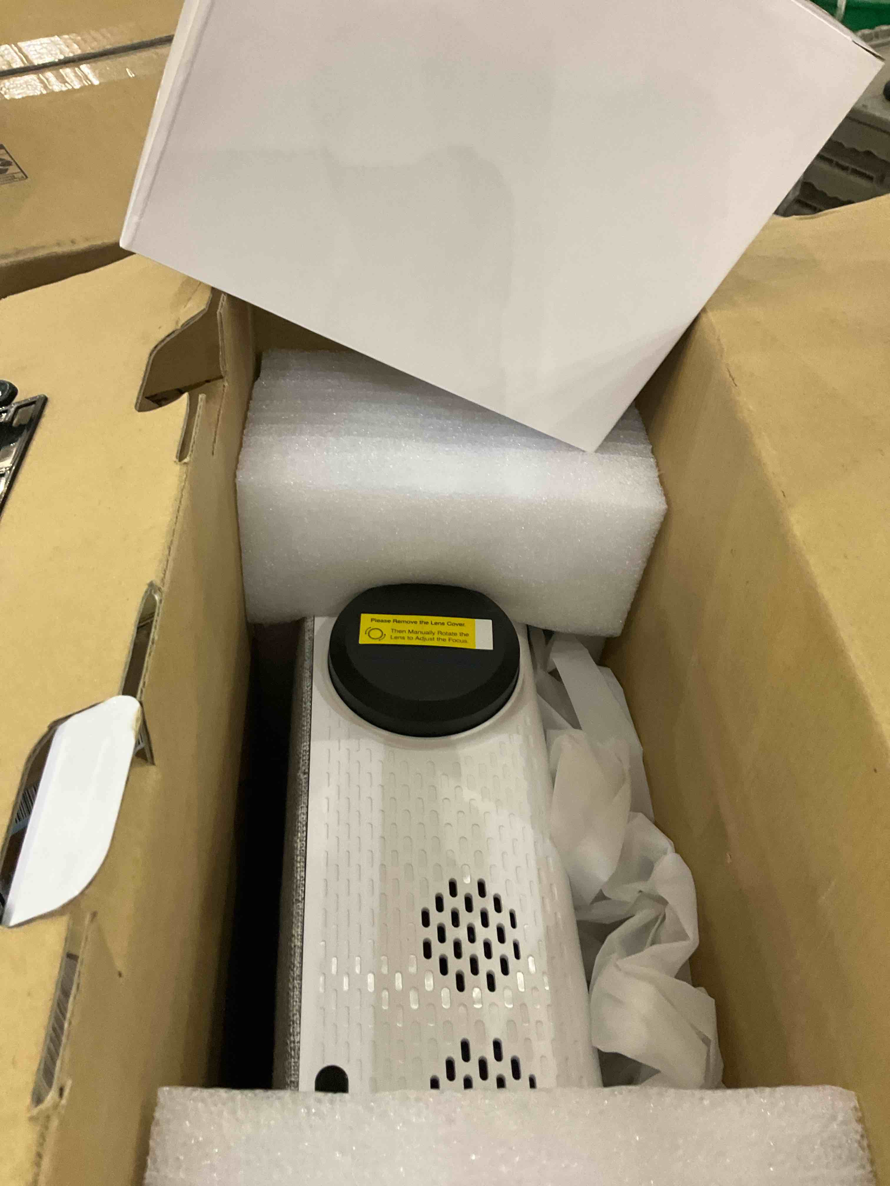 https://s3.amazonaws.com/lotting-images-prod/BargainHunt/EXS01439180_1719315767758.jpeg