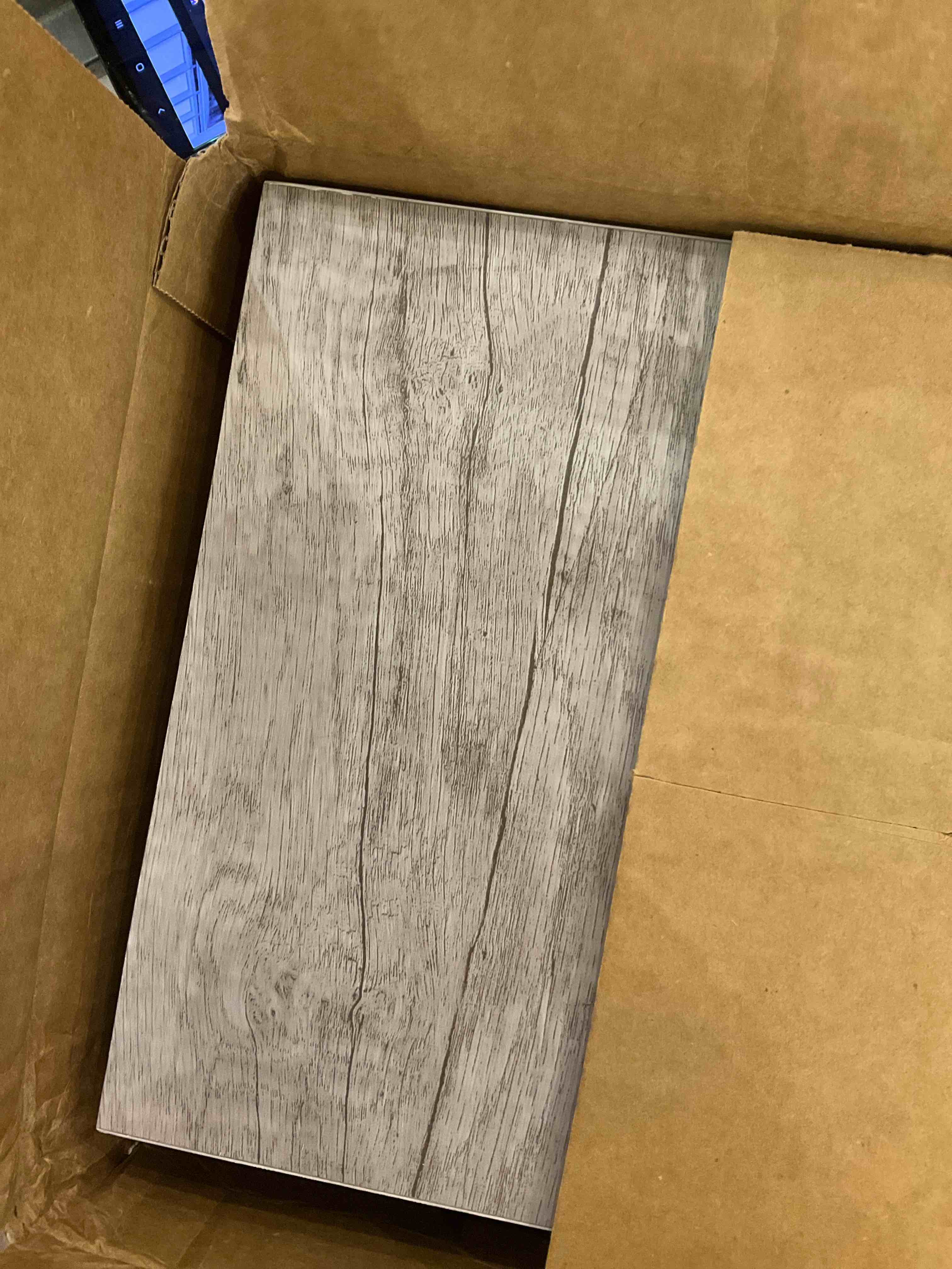 https://s3.amazonaws.com/lotting-images-prod/BargainHunt/EXS01439888_1719416745777.jpeg