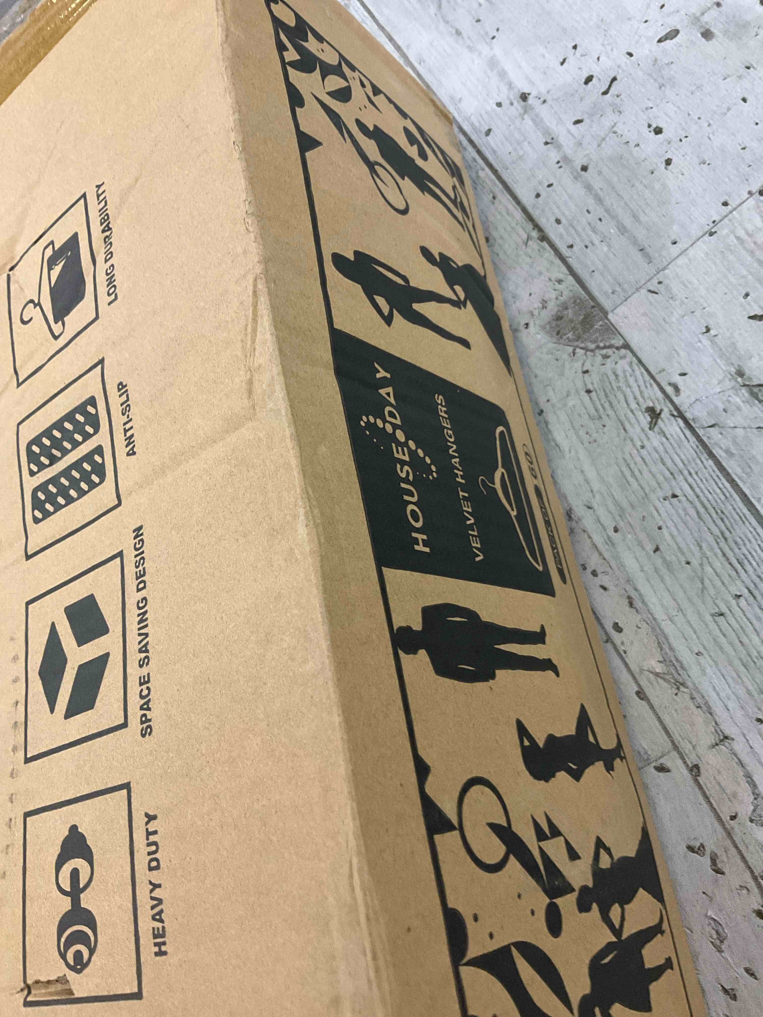 https://s3.amazonaws.com/lotting-images-prod/BargainHunt/EXS01439896_1719420512186.jpeg