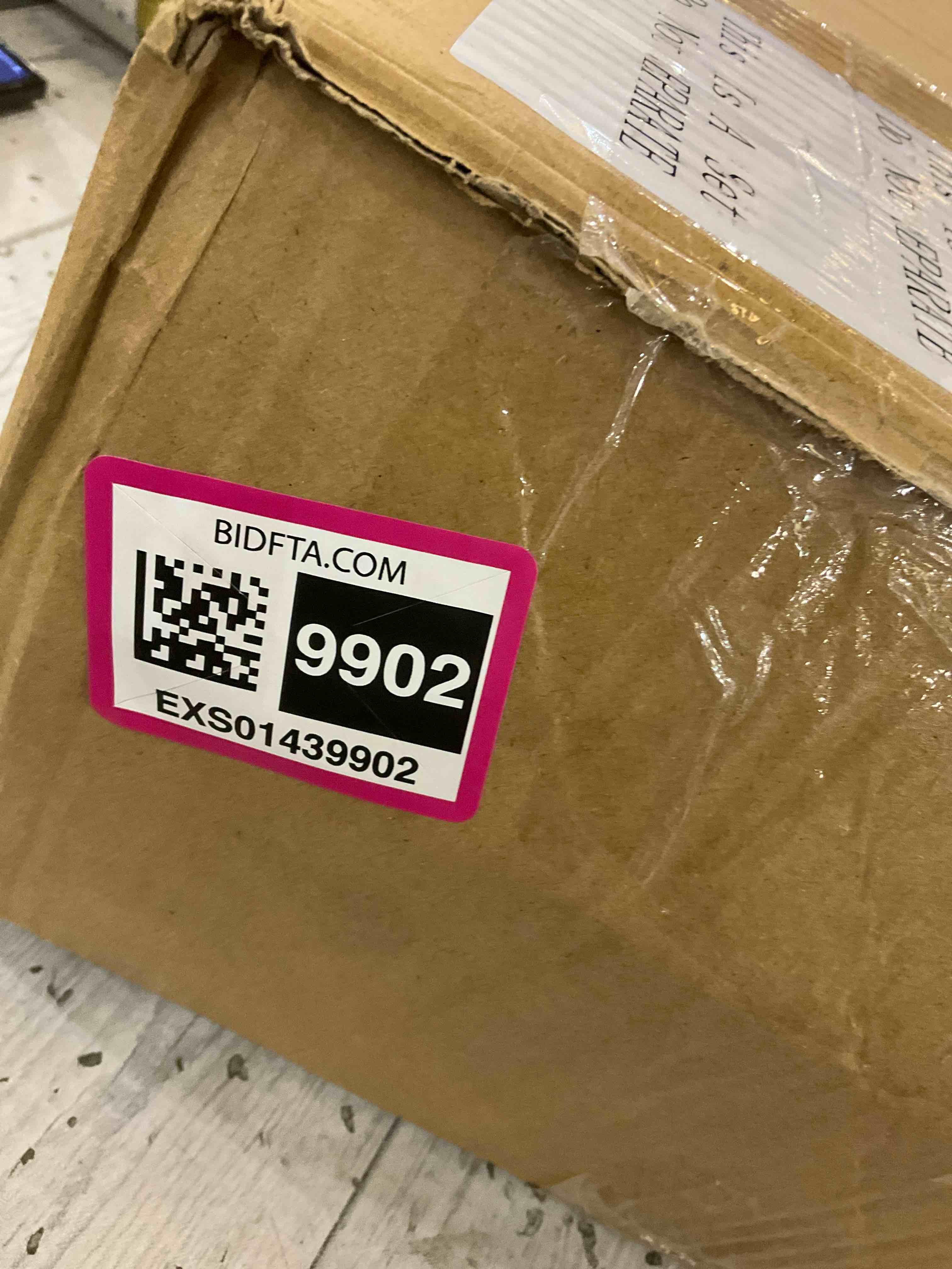 https://s3.amazonaws.com/lotting-images-prod/BargainHunt/EXS01439902_1719421194159.jpeg