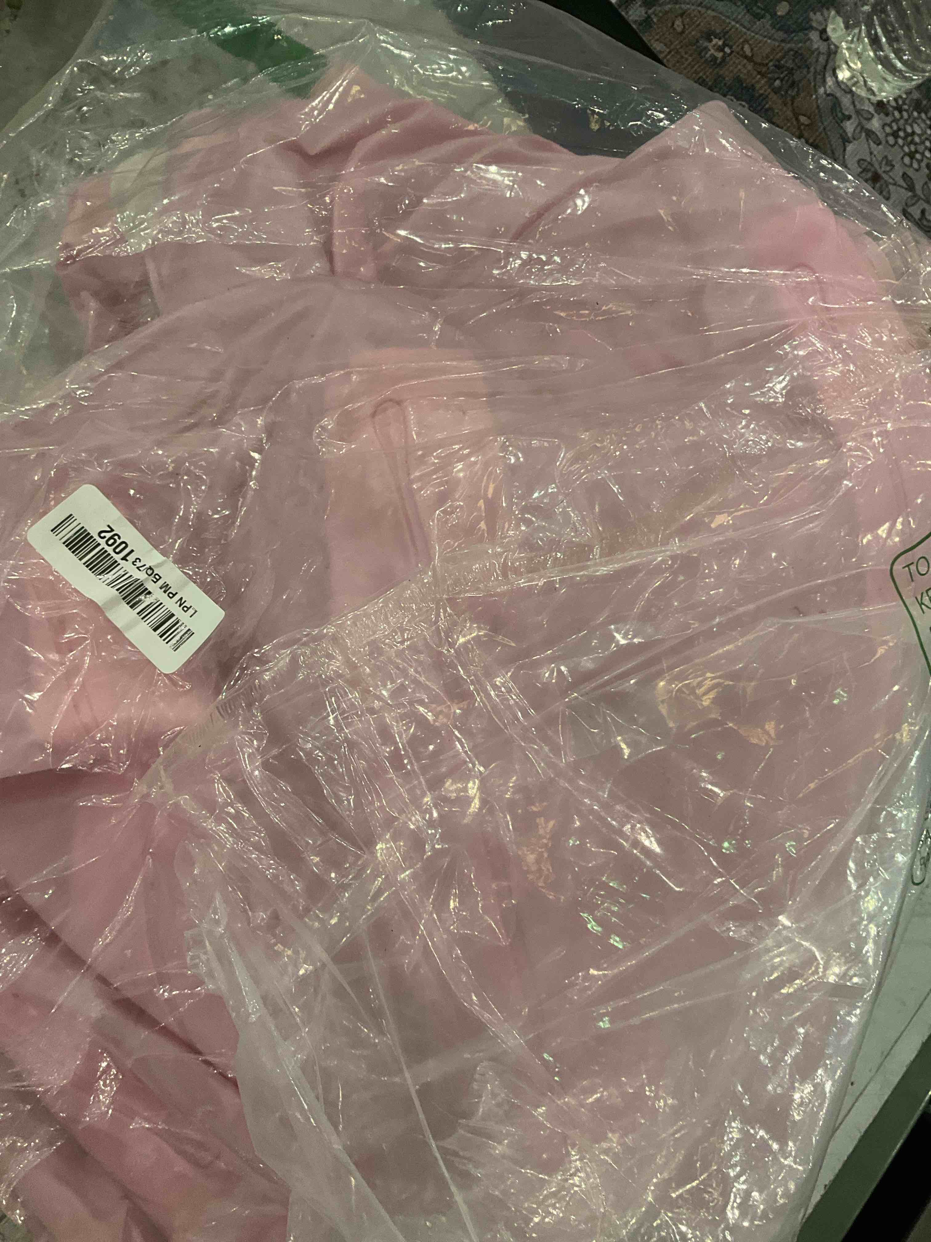 https://s3.amazonaws.com/lotting-images-prod/BargainHunt/EXS01439921_1719423229390.jpeg