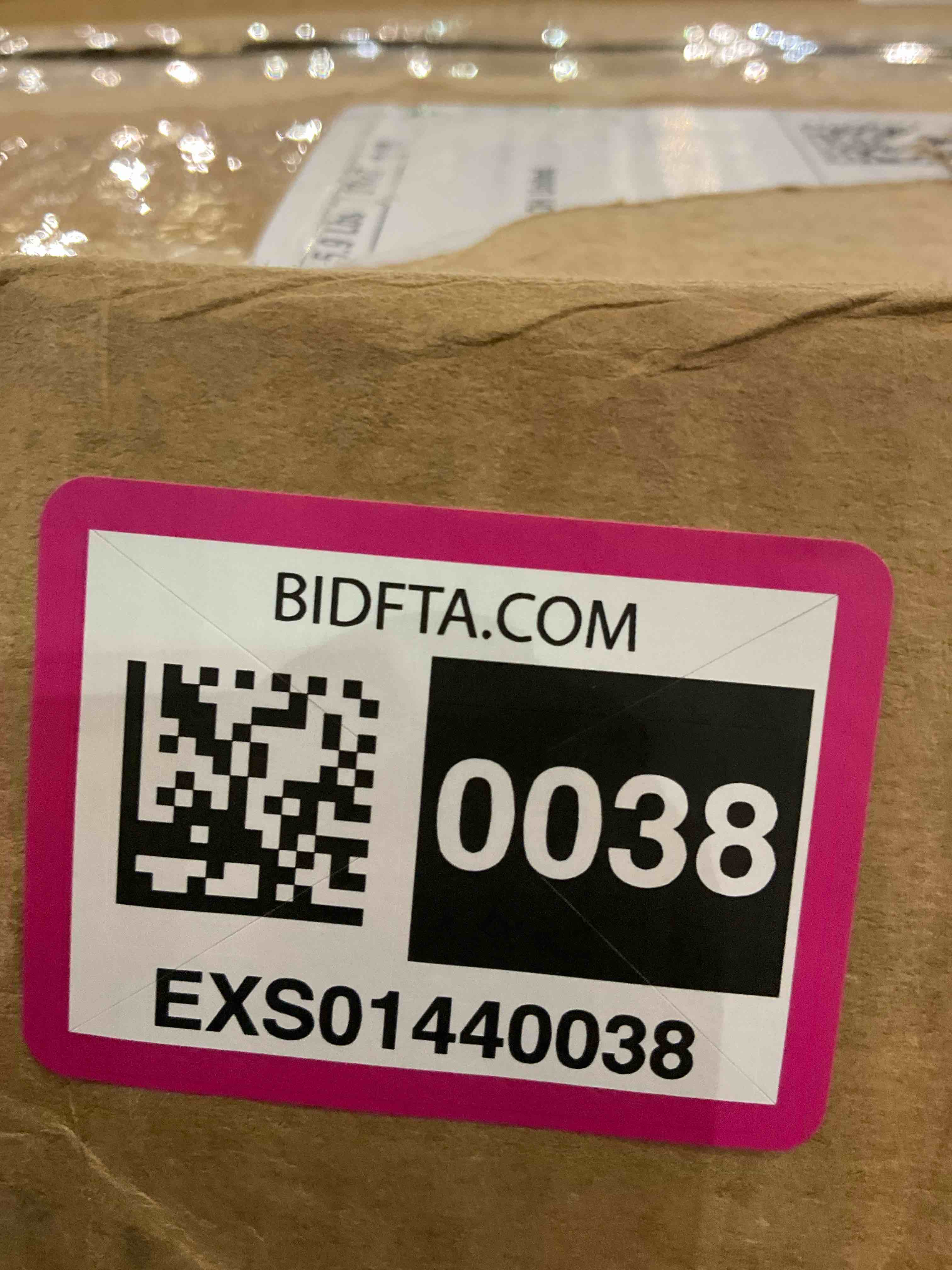 https://s3.amazonaws.com/lotting-images-prod/BargainHunt/EXS01440038_1717441812123.jpeg