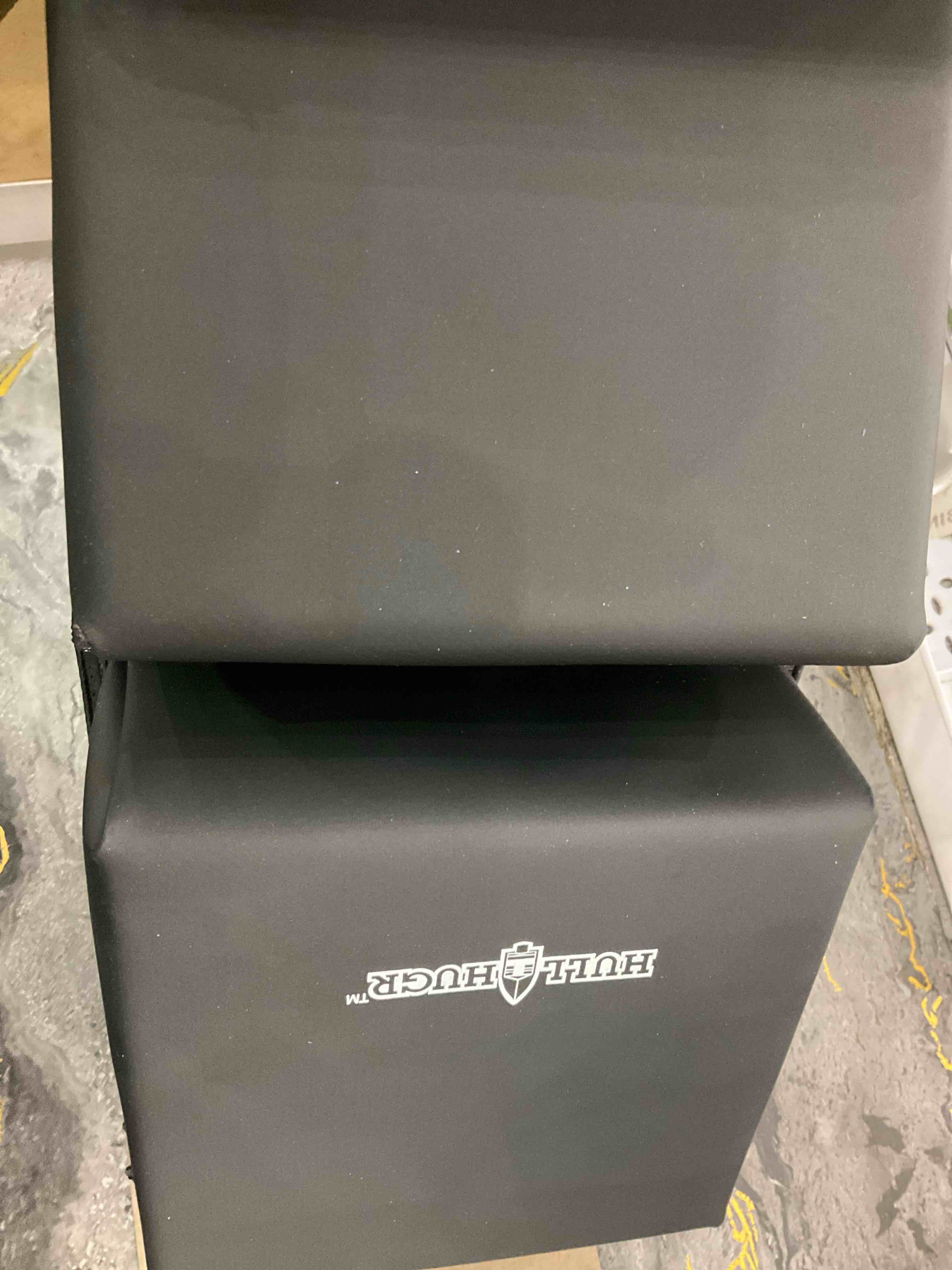 https://s3.amazonaws.com/lotting-images-prod/BargainHunt/EXS01440096_1717512429167.jpeg