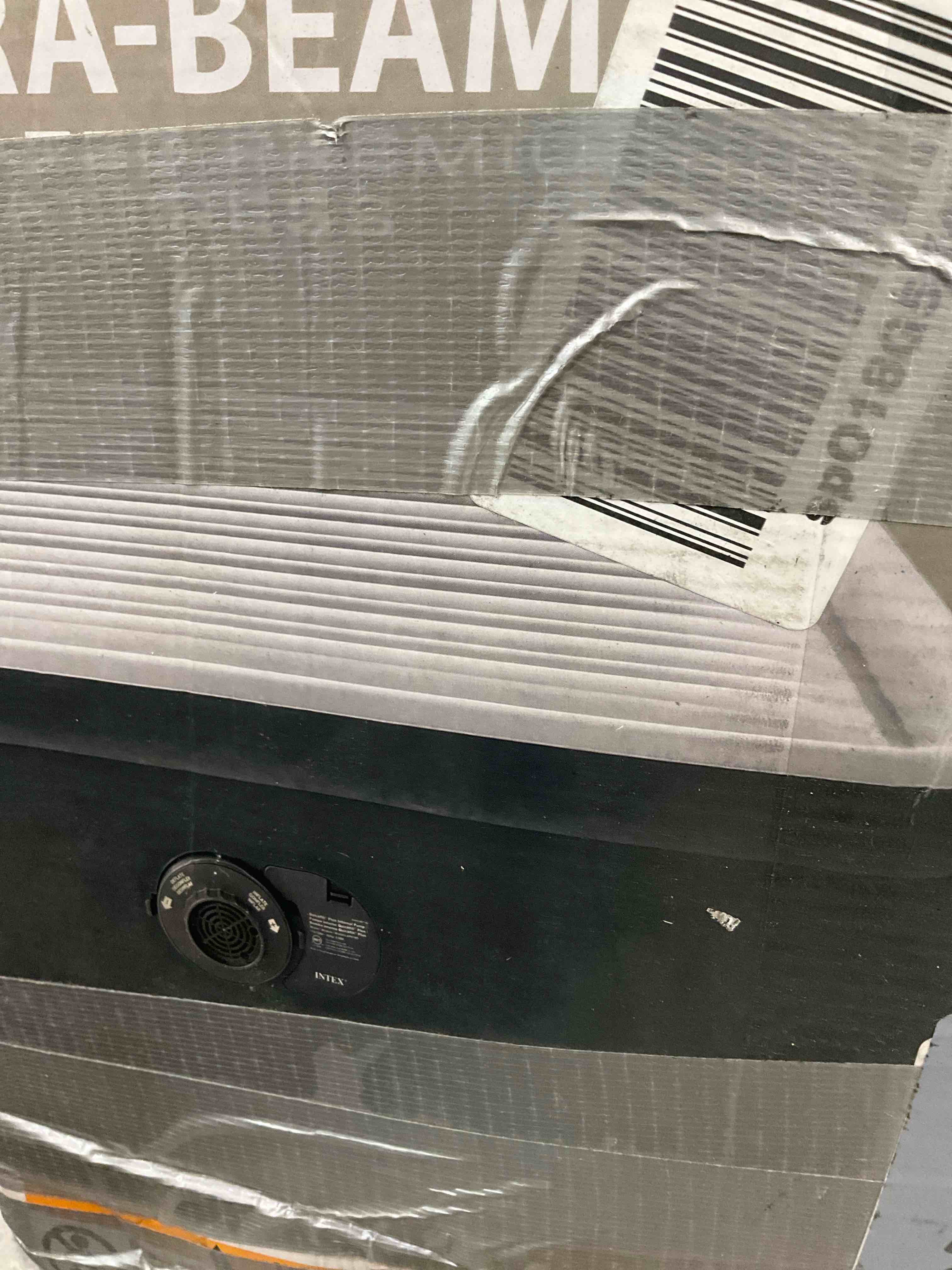 https://s3.amazonaws.com/lotting-images-prod/BargainHunt/EXS01440139_1717525788264.jpeg