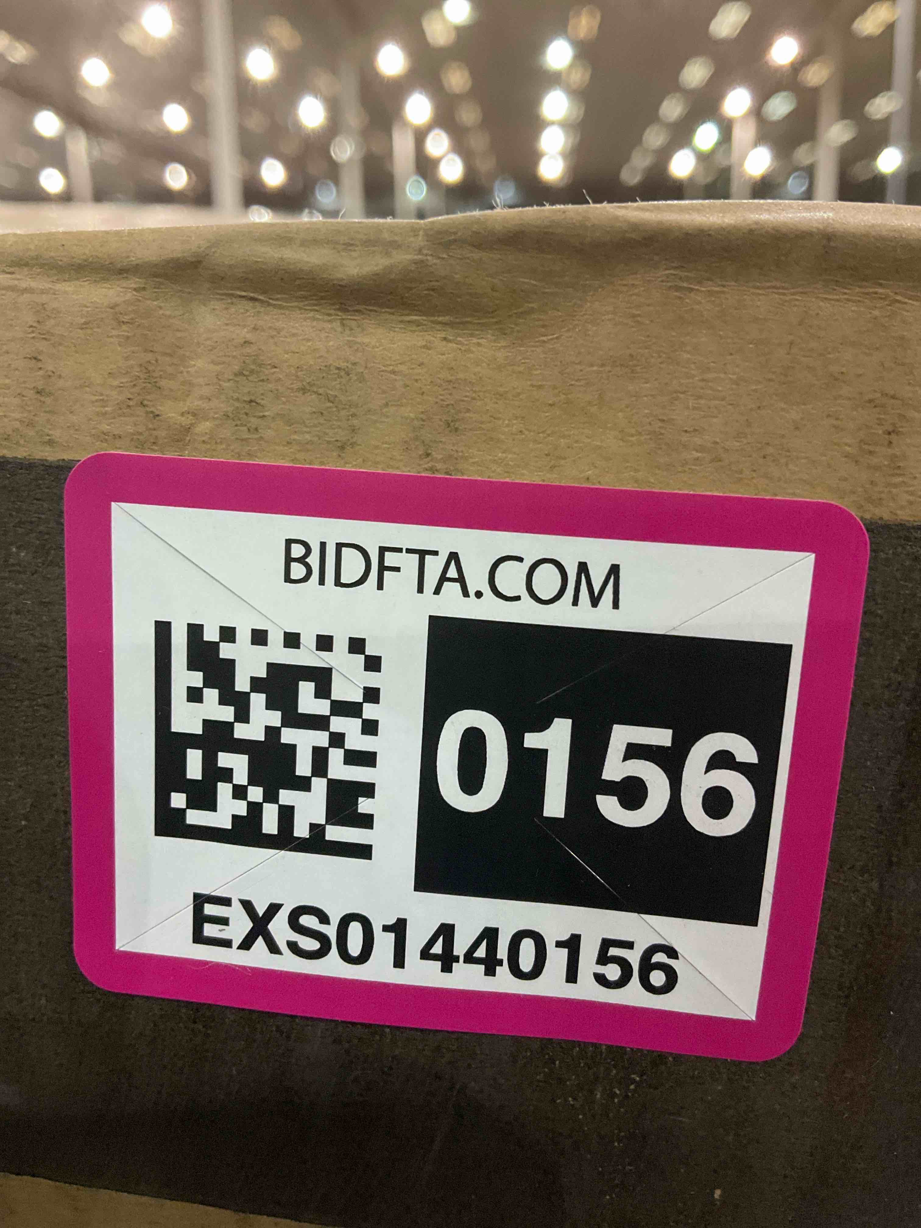 https://s3.amazonaws.com/lotting-images-prod/BargainHunt/EXS01440156_1717587365120.jpeg