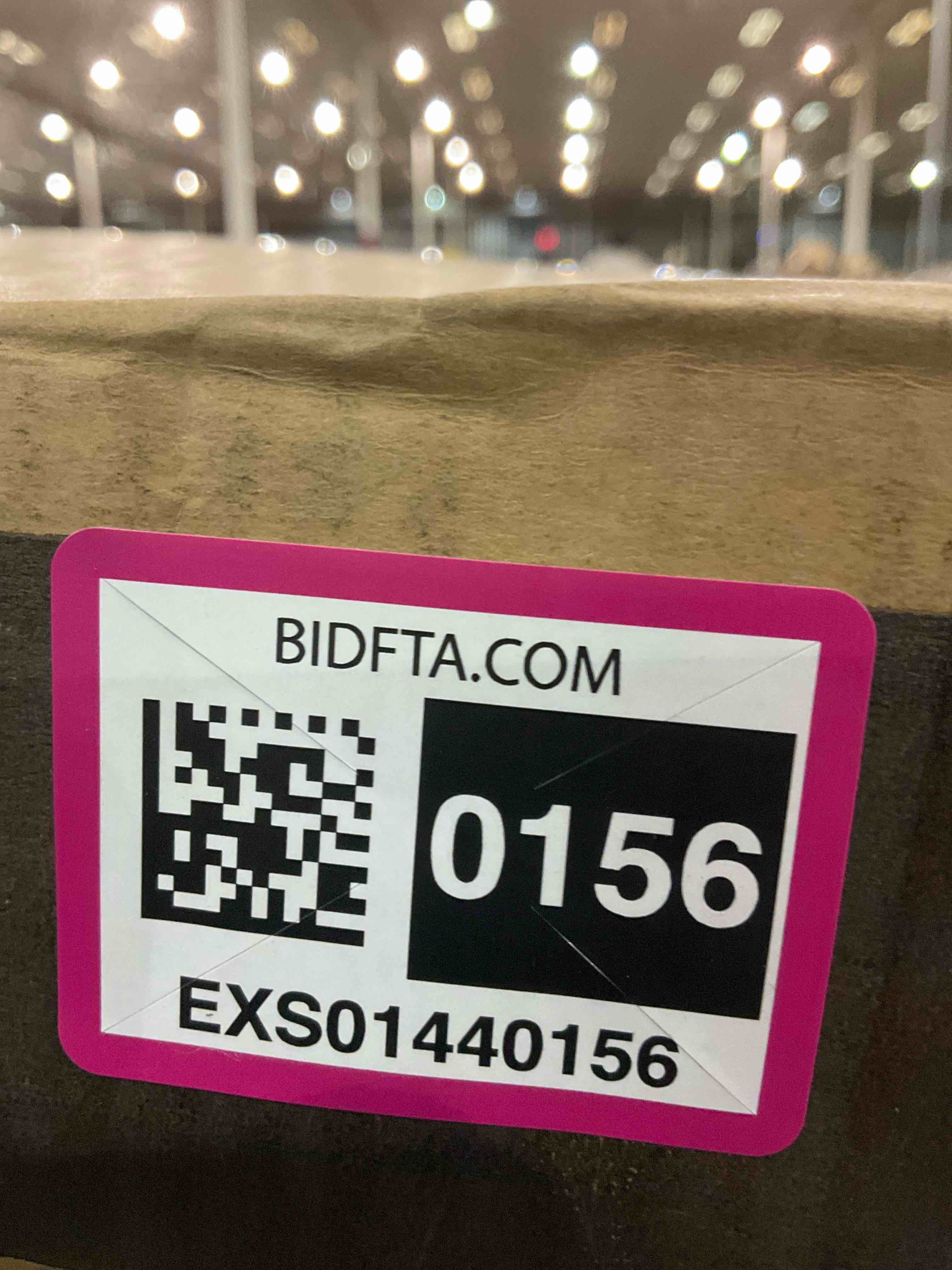 https://s3.amazonaws.com/lotting-images-prod/BargainHunt/EXS01440156_1717587366187.jpeg