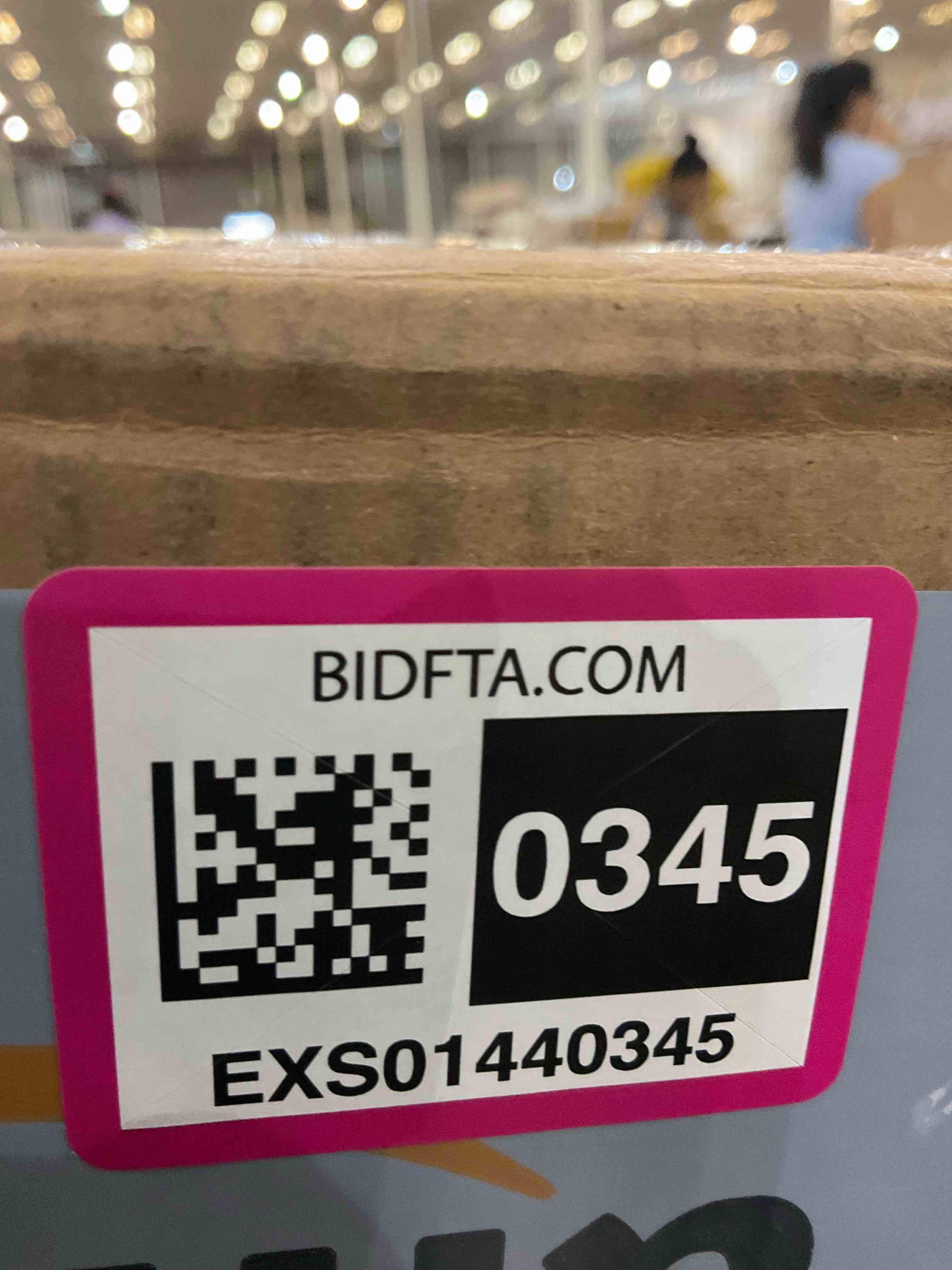 https://s3.amazonaws.com/lotting-images-prod/BargainHunt/EXS01440345_1717767737725.jpeg
