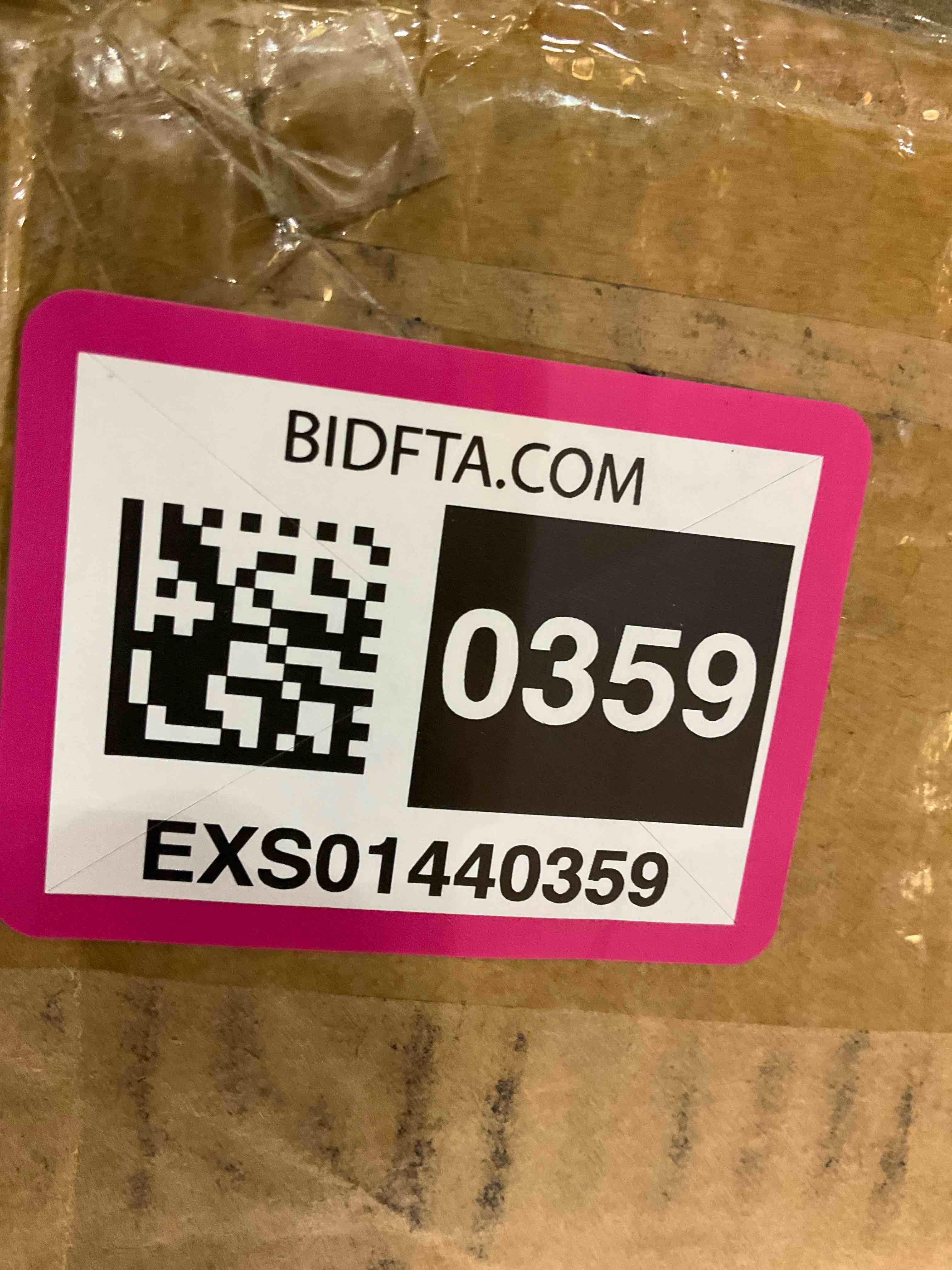 https://s3.amazonaws.com/lotting-images-prod/BargainHunt/EXS01440359_1717769613888.jpeg