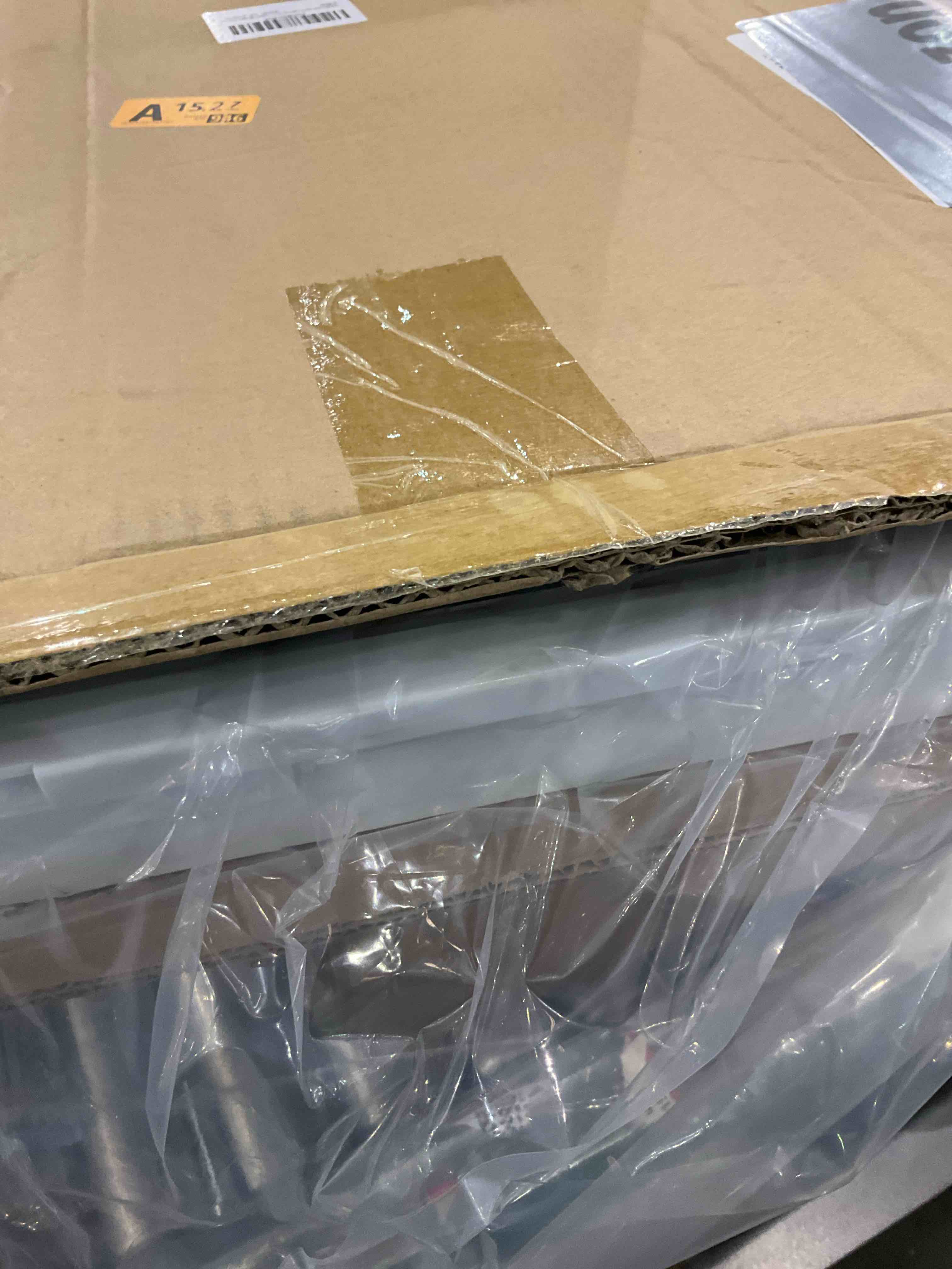 https://s3.amazonaws.com/lotting-images-prod/BargainHunt/EXS01440525_1717440022432.jpeg