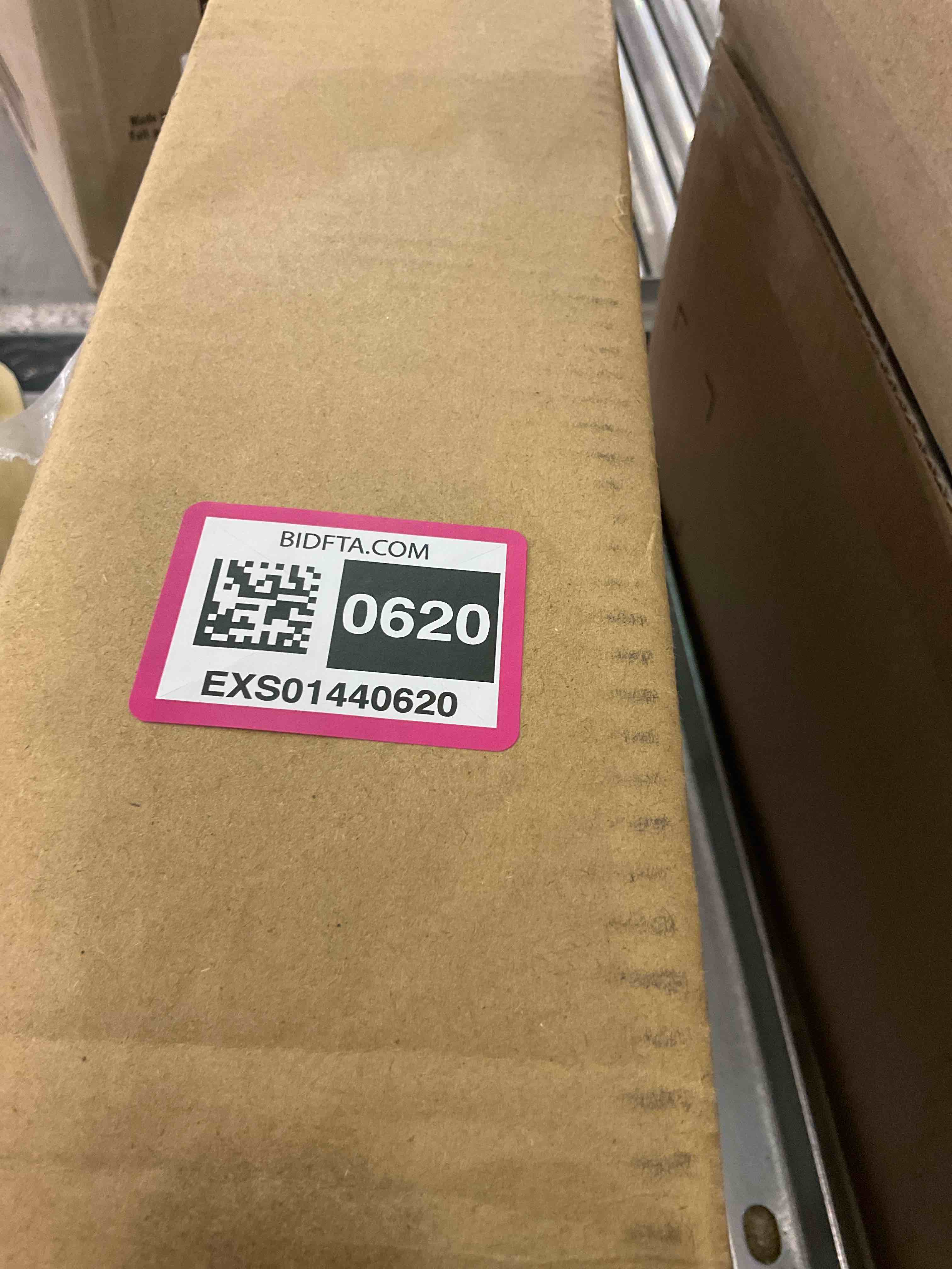 https://s3.amazonaws.com/lotting-images-prod/BargainHunt/EXS01440620_1717512502212.jpeg