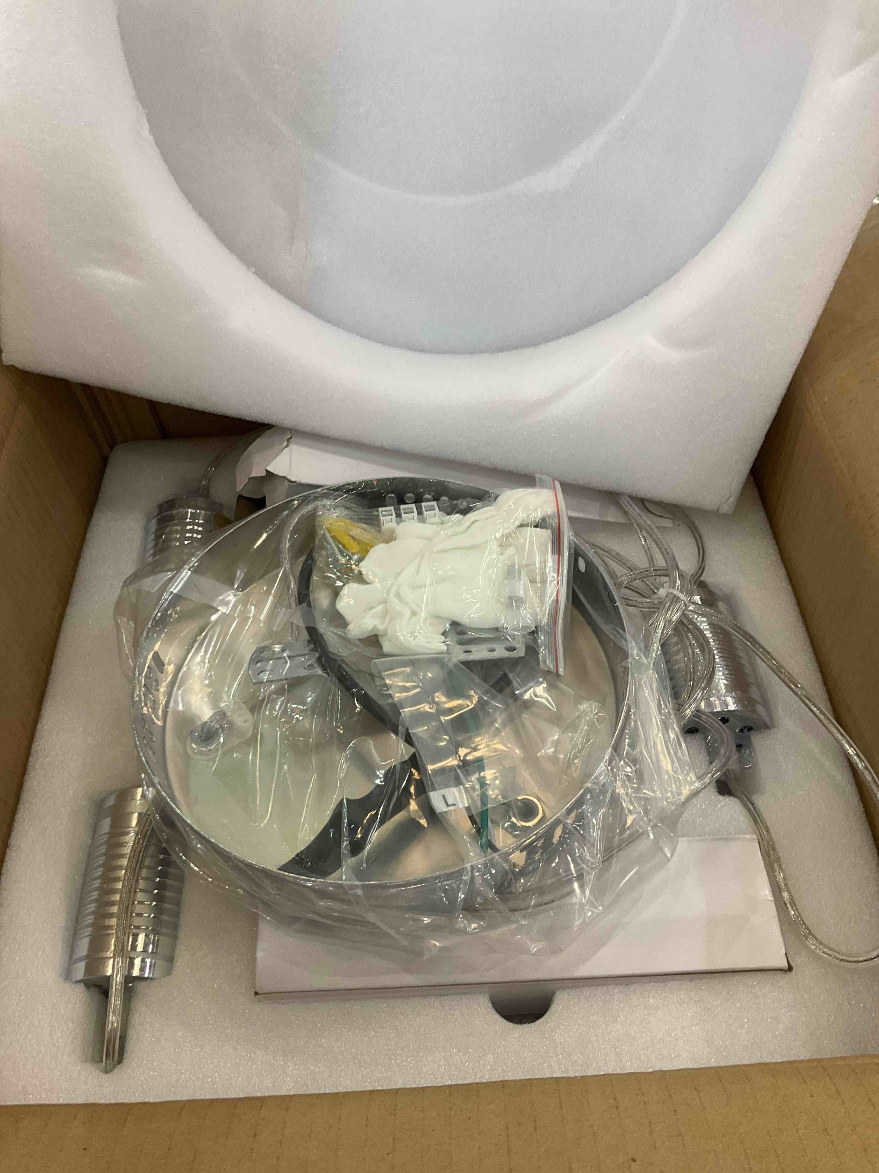 https://s3.amazonaws.com/lotting-images-prod/BargainHunt/EXS01440863_1717614253652.jpeg