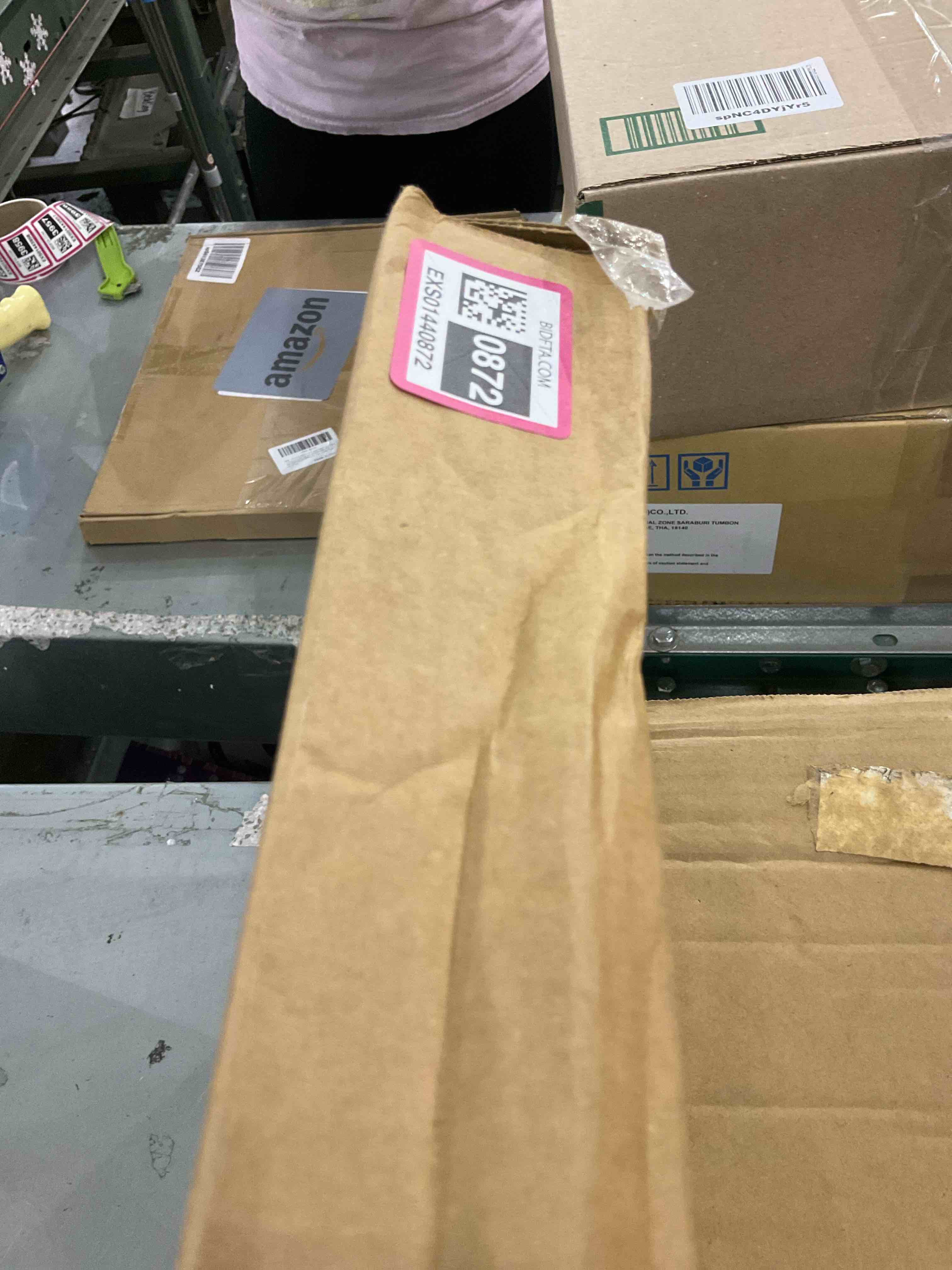 https://s3.amazonaws.com/lotting-images-prod/BargainHunt/EXS01440872_1717673125742.jpeg
