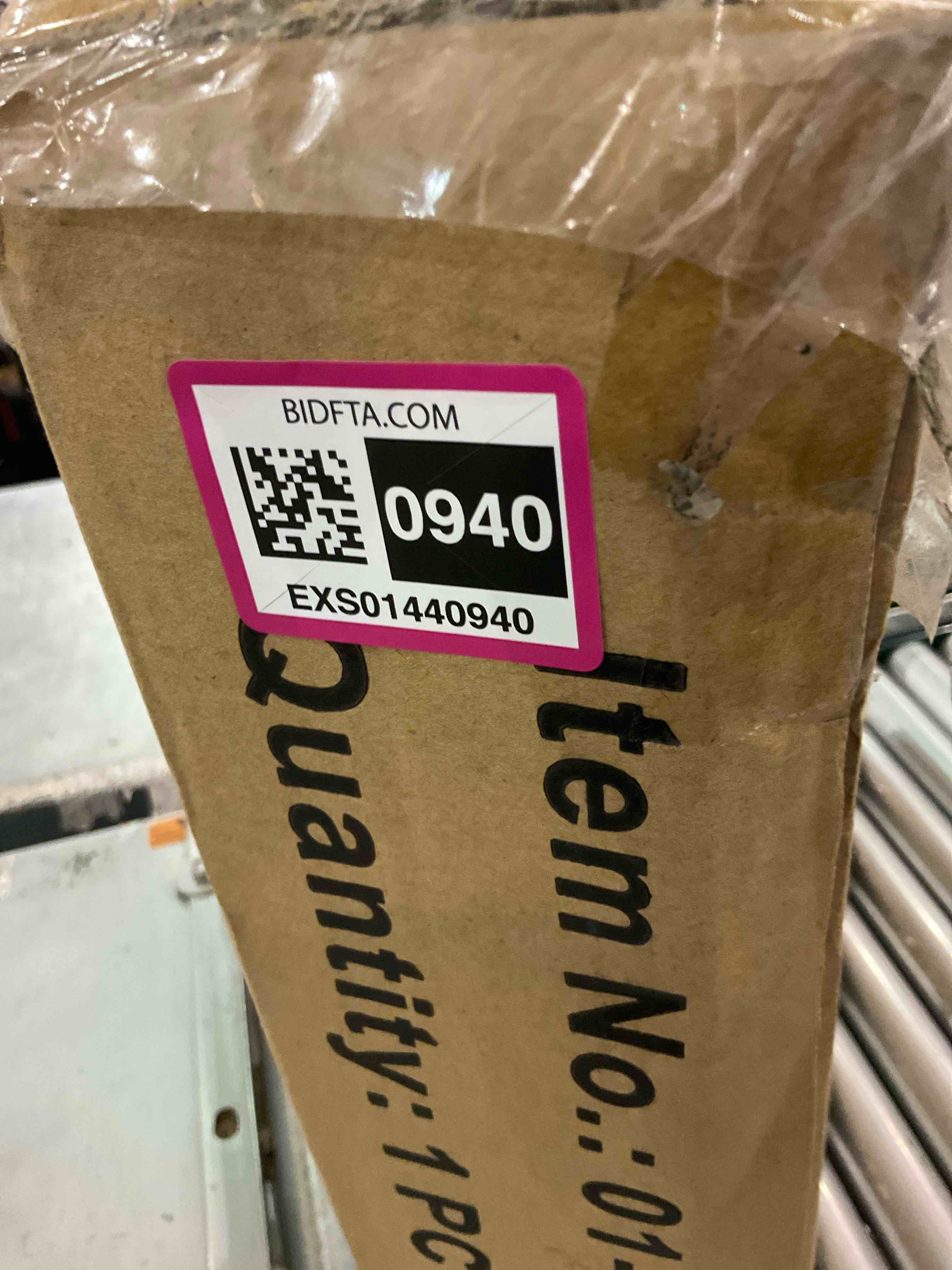 https://s3.amazonaws.com/lotting-images-prod/BargainHunt/EXS01440940_1717683718137.jpeg