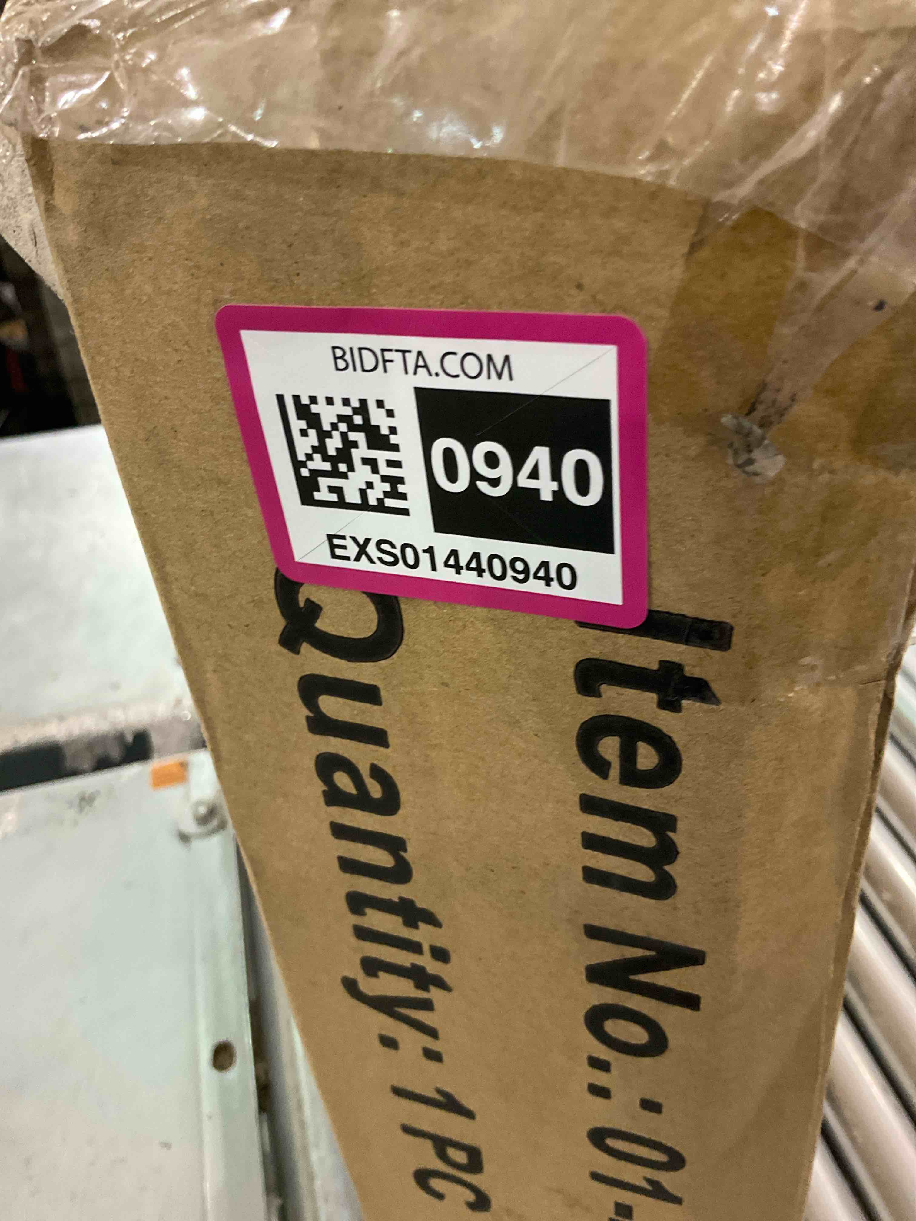 https://s3.amazonaws.com/lotting-images-prod/BargainHunt/EXS01440940_1717683719383.jpeg