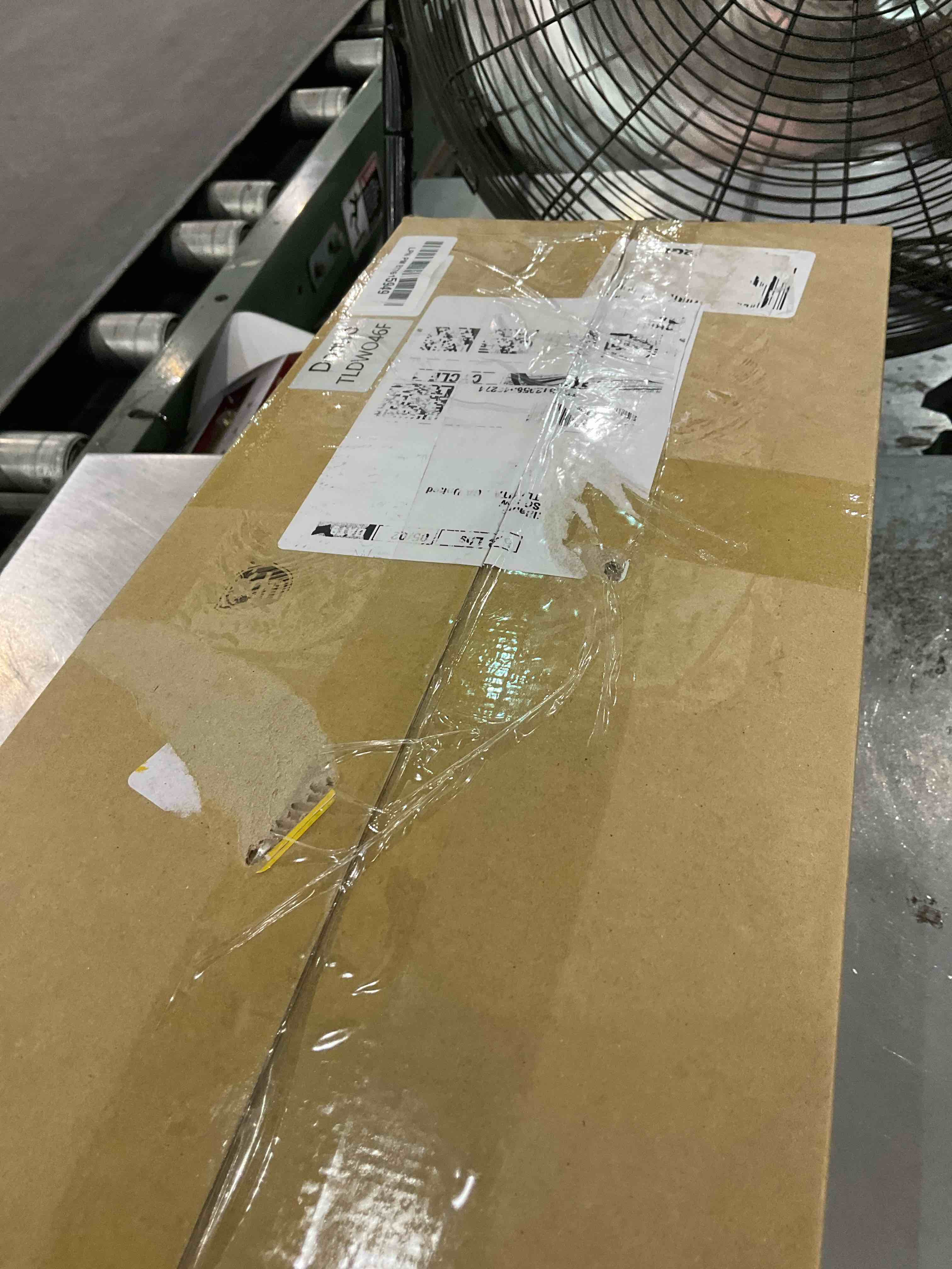 https://s3.amazonaws.com/lotting-images-prod/BargainHunt/EXS01441011_1718106352995.jpeg