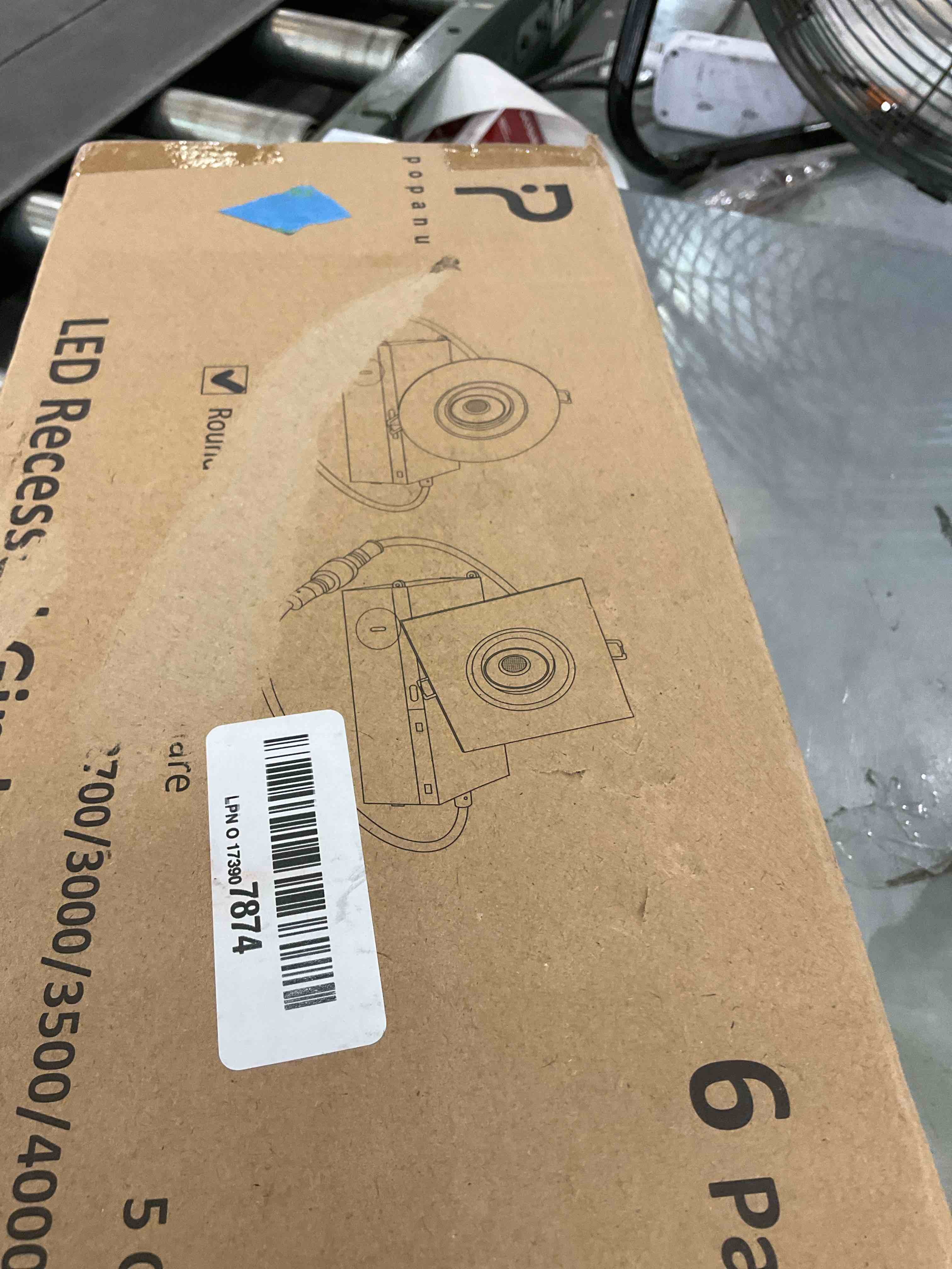 https://s3.amazonaws.com/lotting-images-prod/BargainHunt/EXS01441164_1718124897145.jpeg
