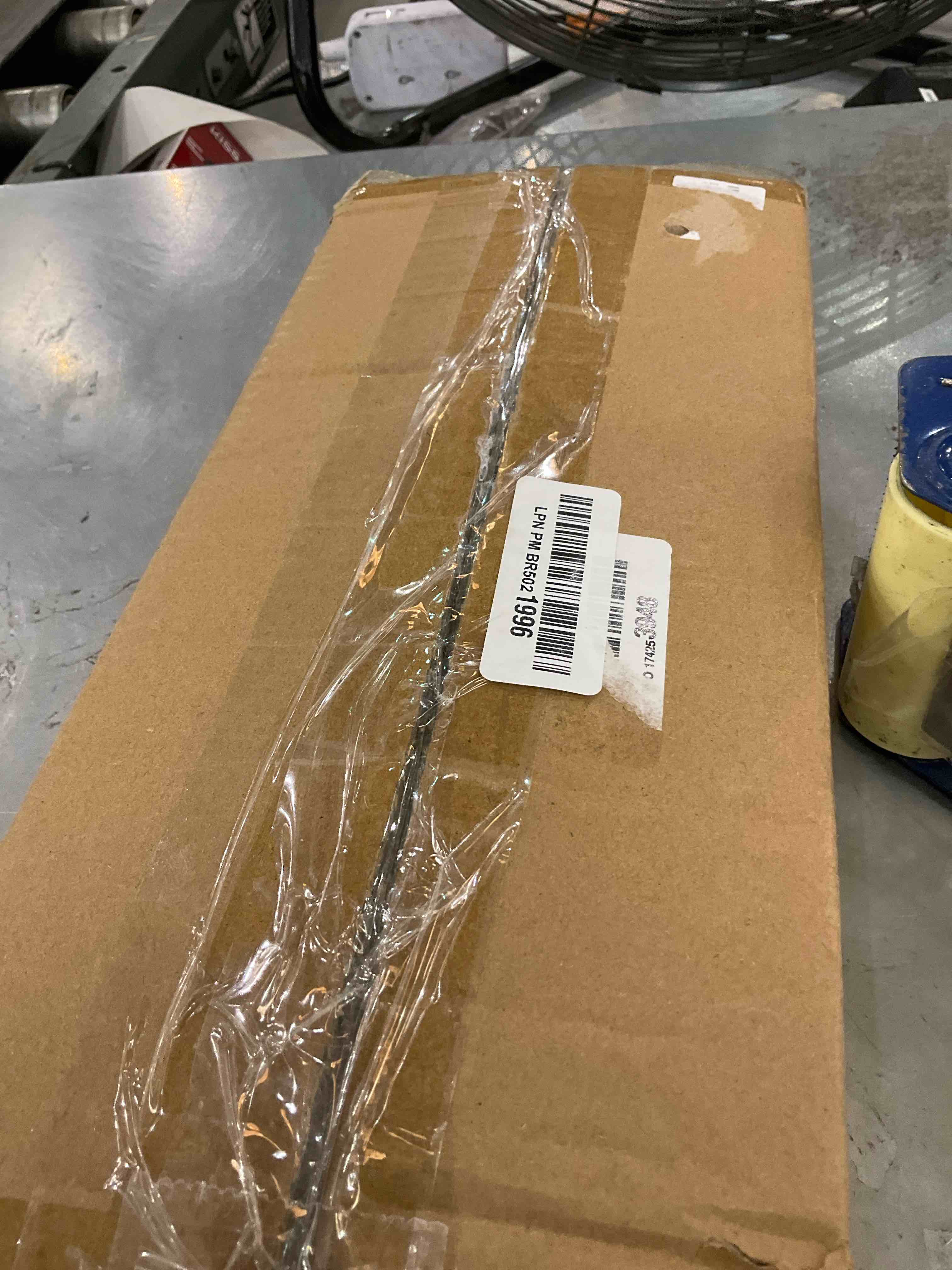 https://s3.amazonaws.com/lotting-images-prod/BargainHunt/EXS01441165_1718124931667.jpeg