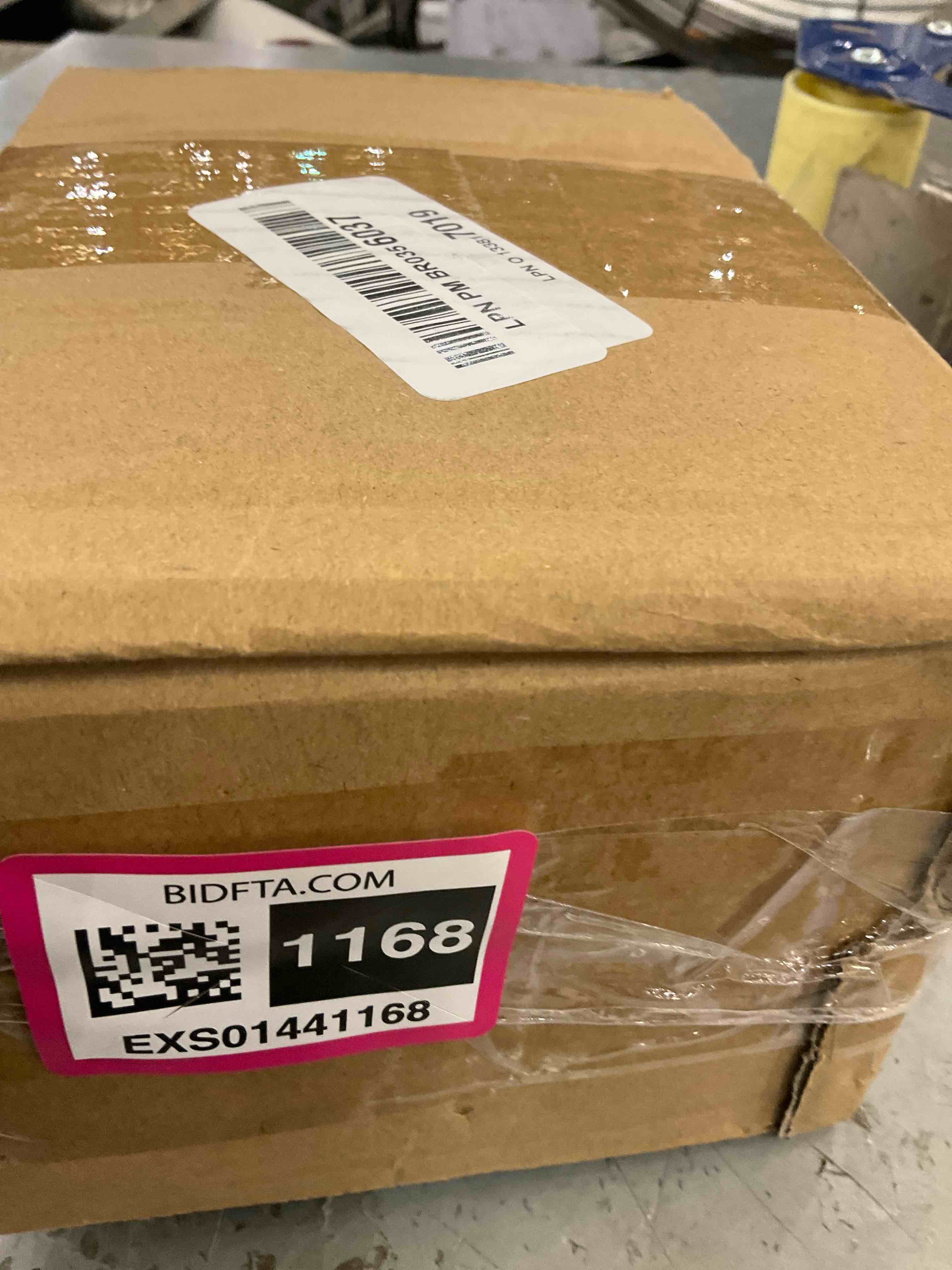 https://s3.amazonaws.com/lotting-images-prod/BargainHunt/EXS01441168_1718125268264.jpeg