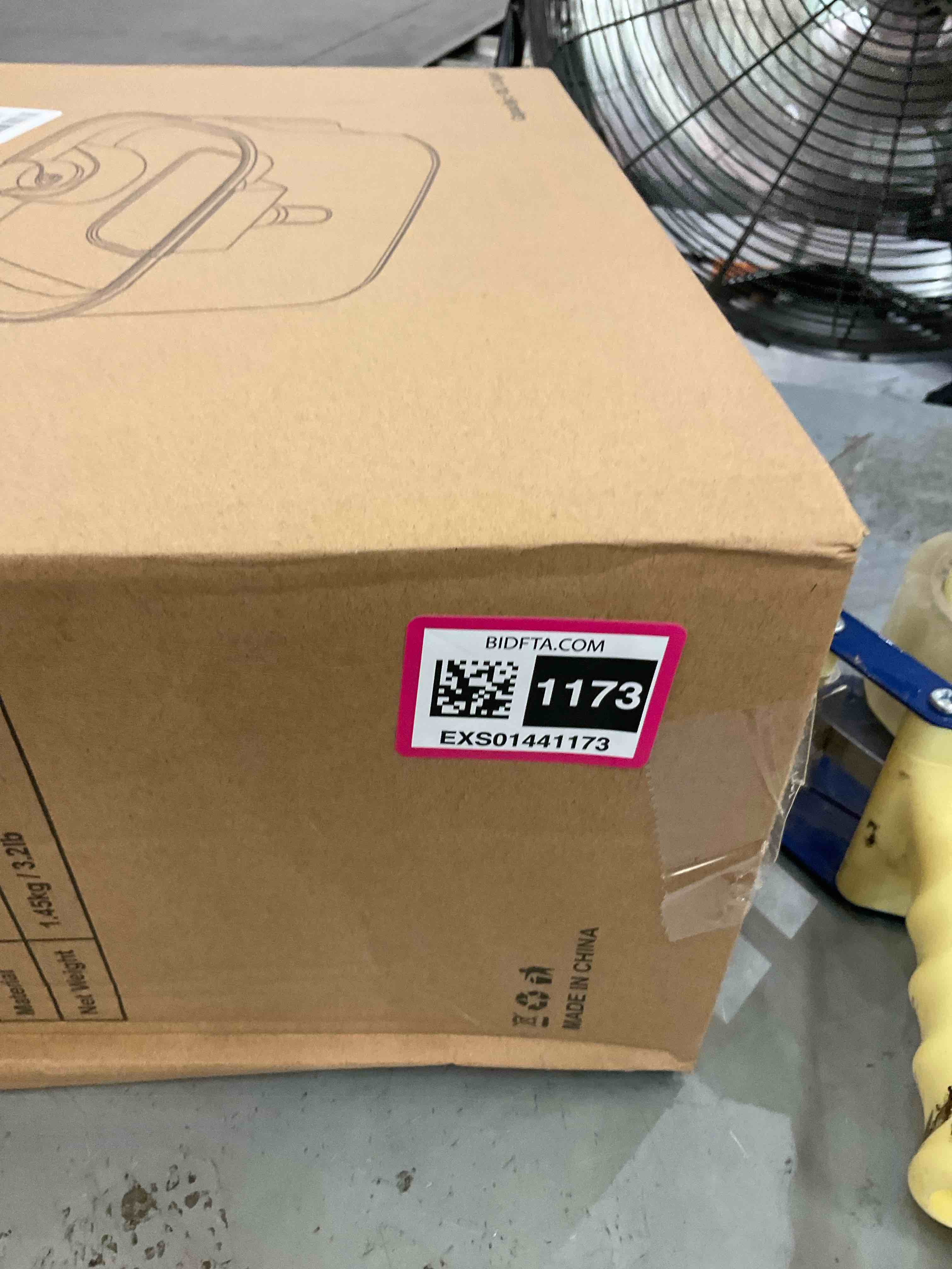 https://s3.amazonaws.com/lotting-images-prod/BargainHunt/EXS01441173_1718126025844.jpeg