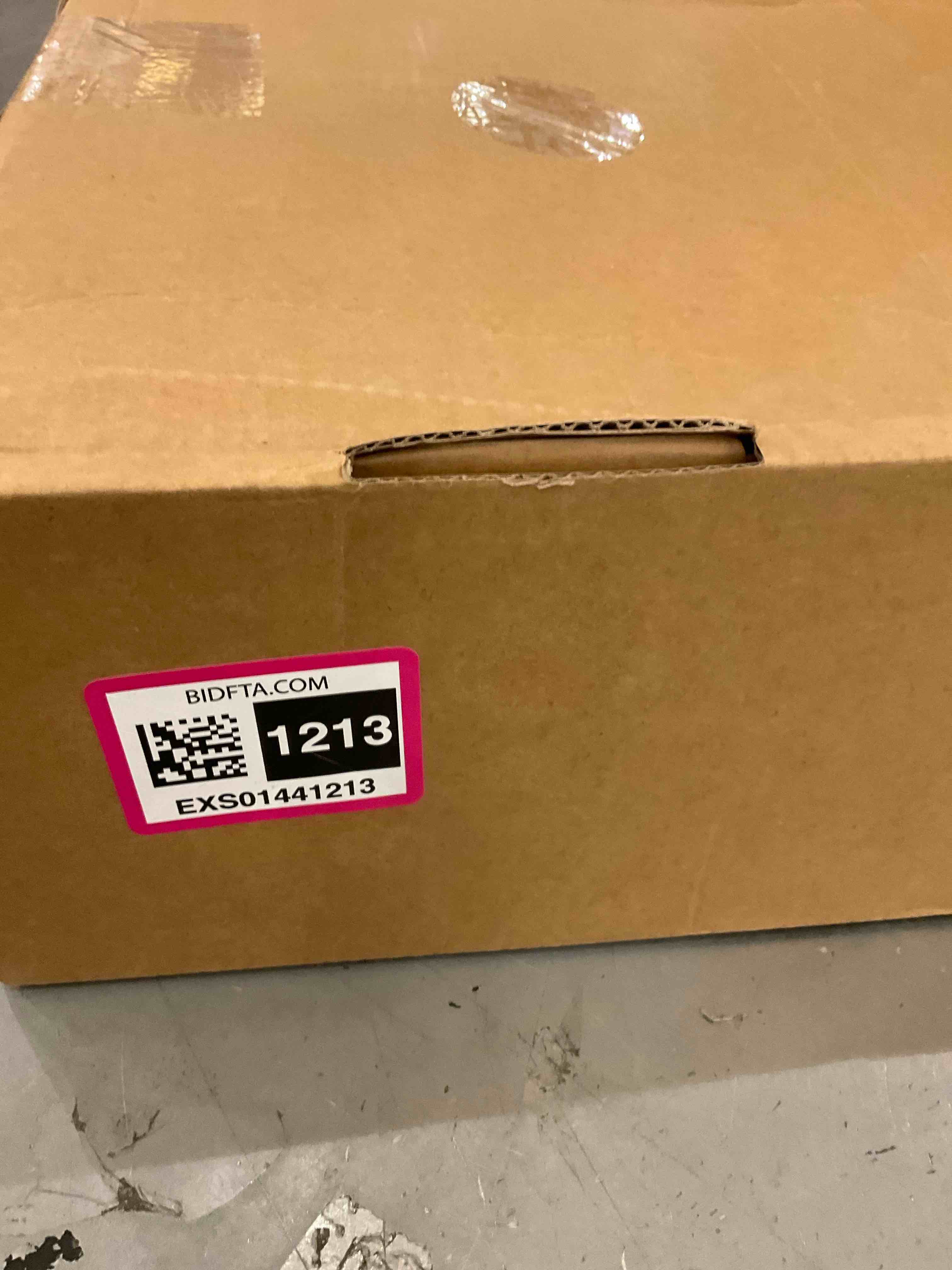 https://s3.amazonaws.com/lotting-images-prod/BargainHunt/EXS01441213_1718130428674.jpeg