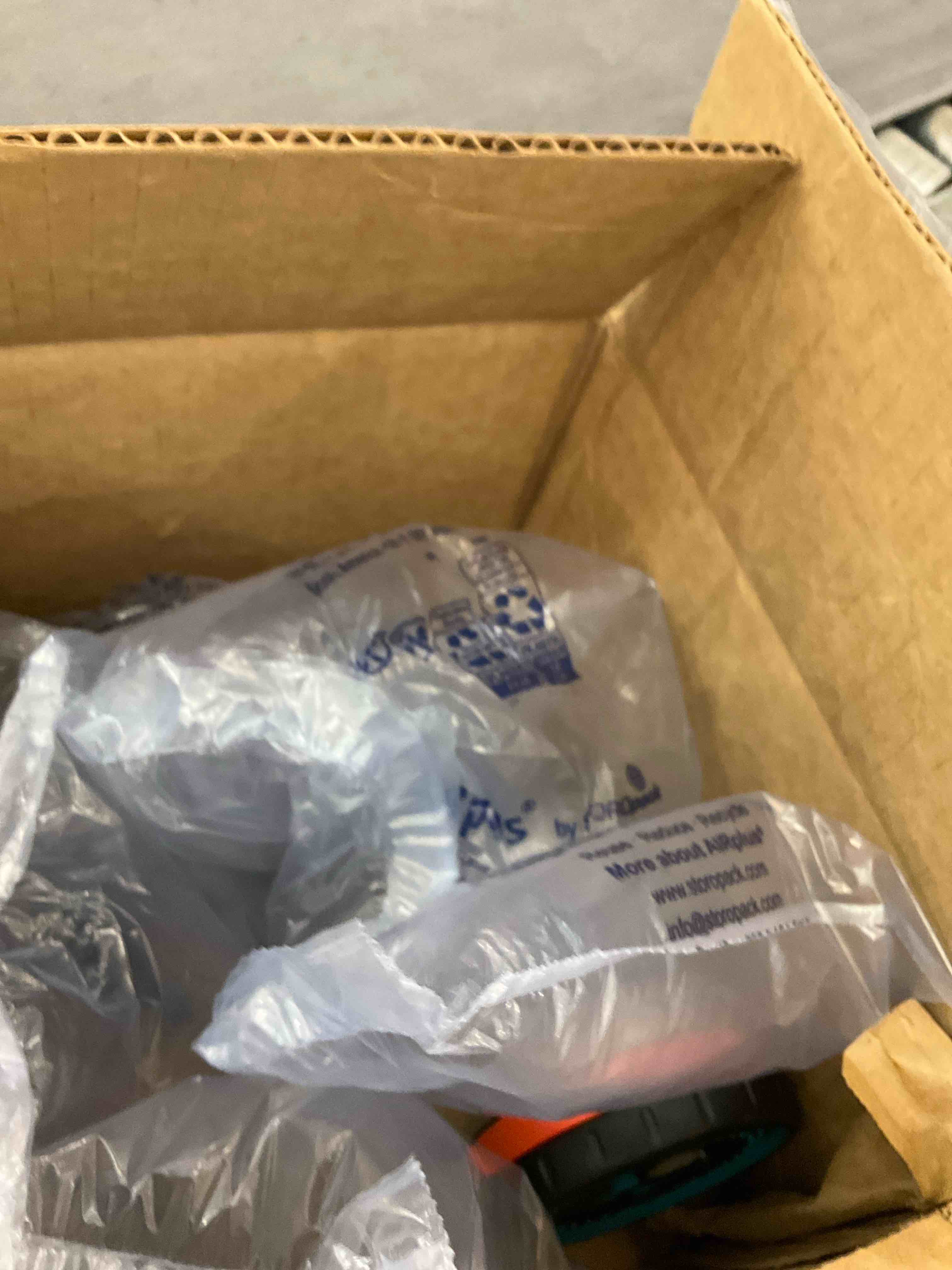 https://s3.amazonaws.com/lotting-images-prod/BargainHunt/EXS01441365_1718218253962.jpeg