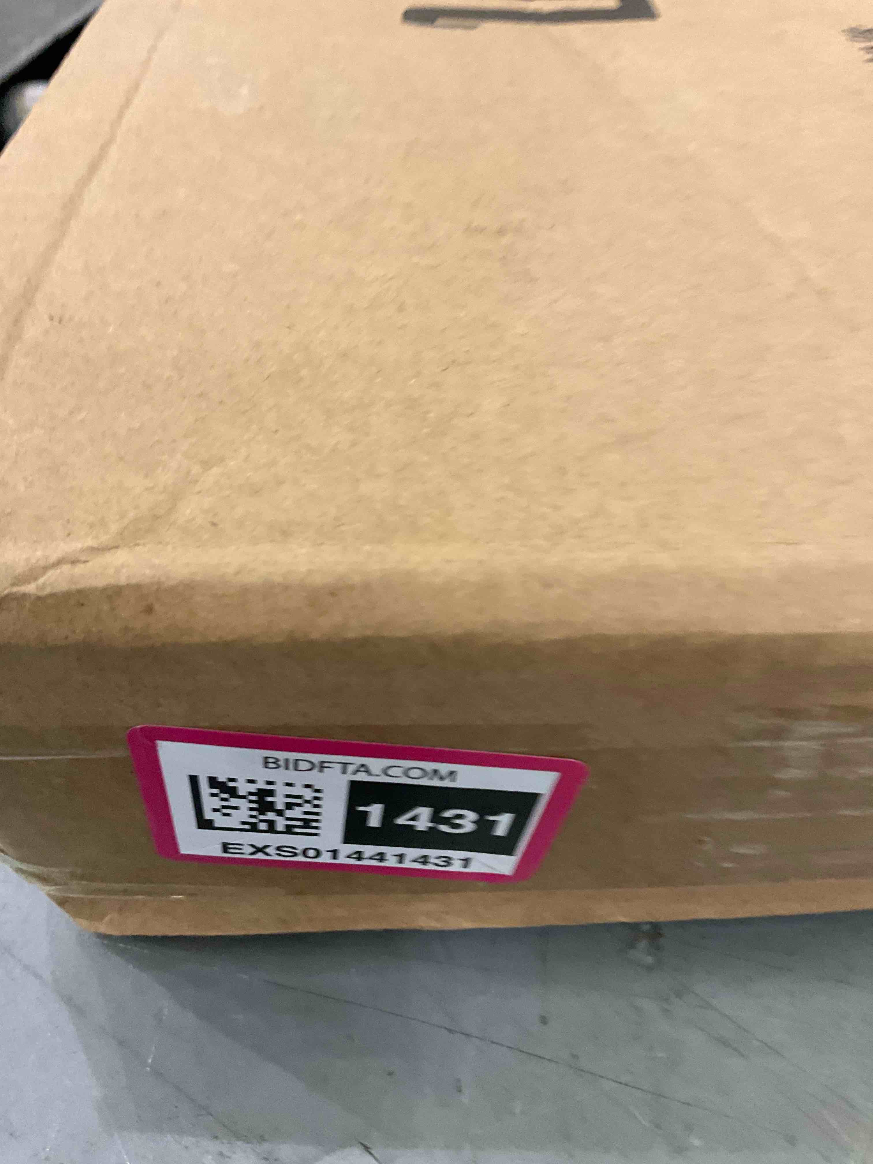 https://s3.amazonaws.com/lotting-images-prod/BargainHunt/EXS01441431_1718377131819.jpeg