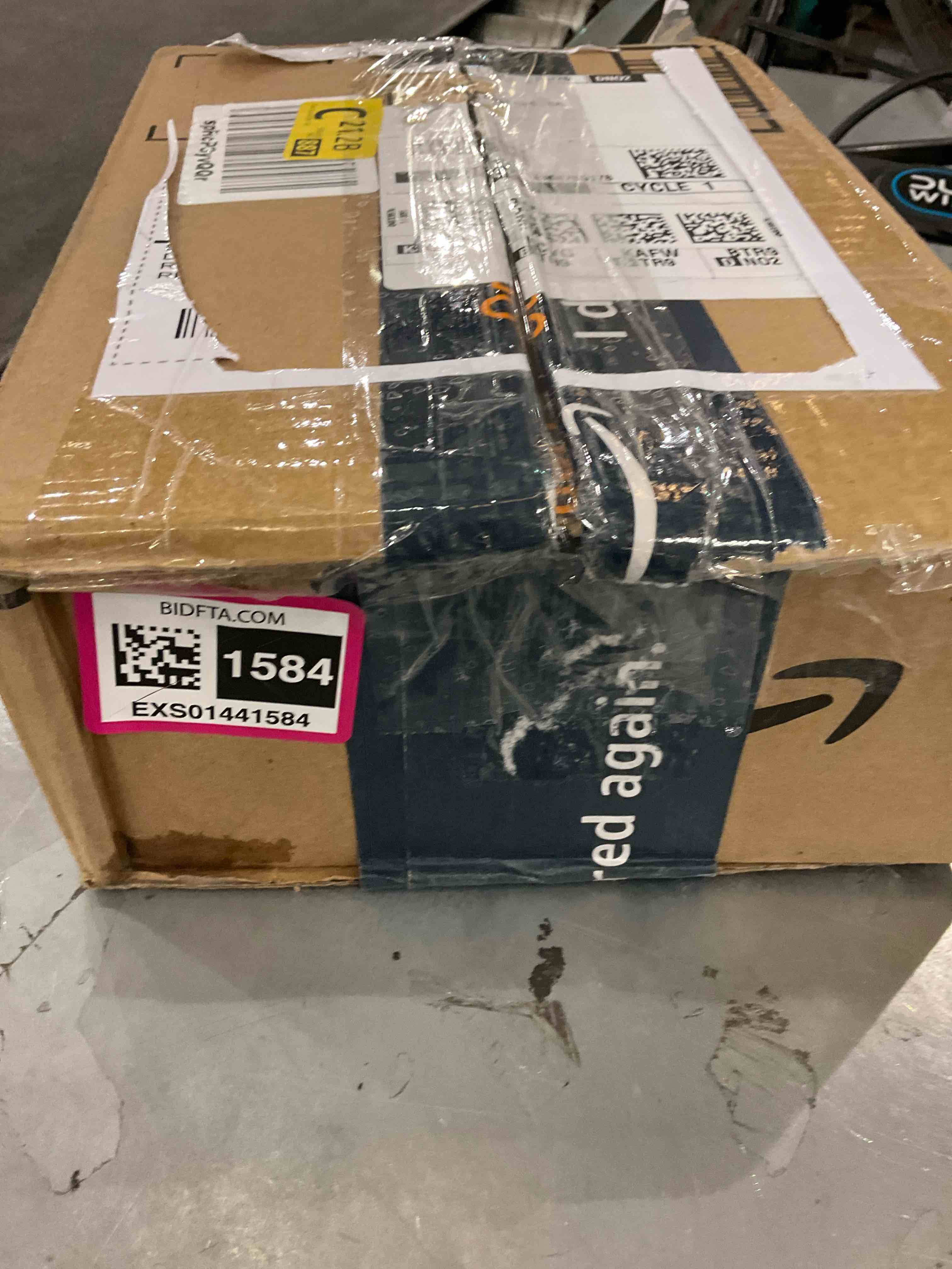 https://s3.amazonaws.com/lotting-images-prod/BargainHunt/EXS01441584_1717523724056.jpeg