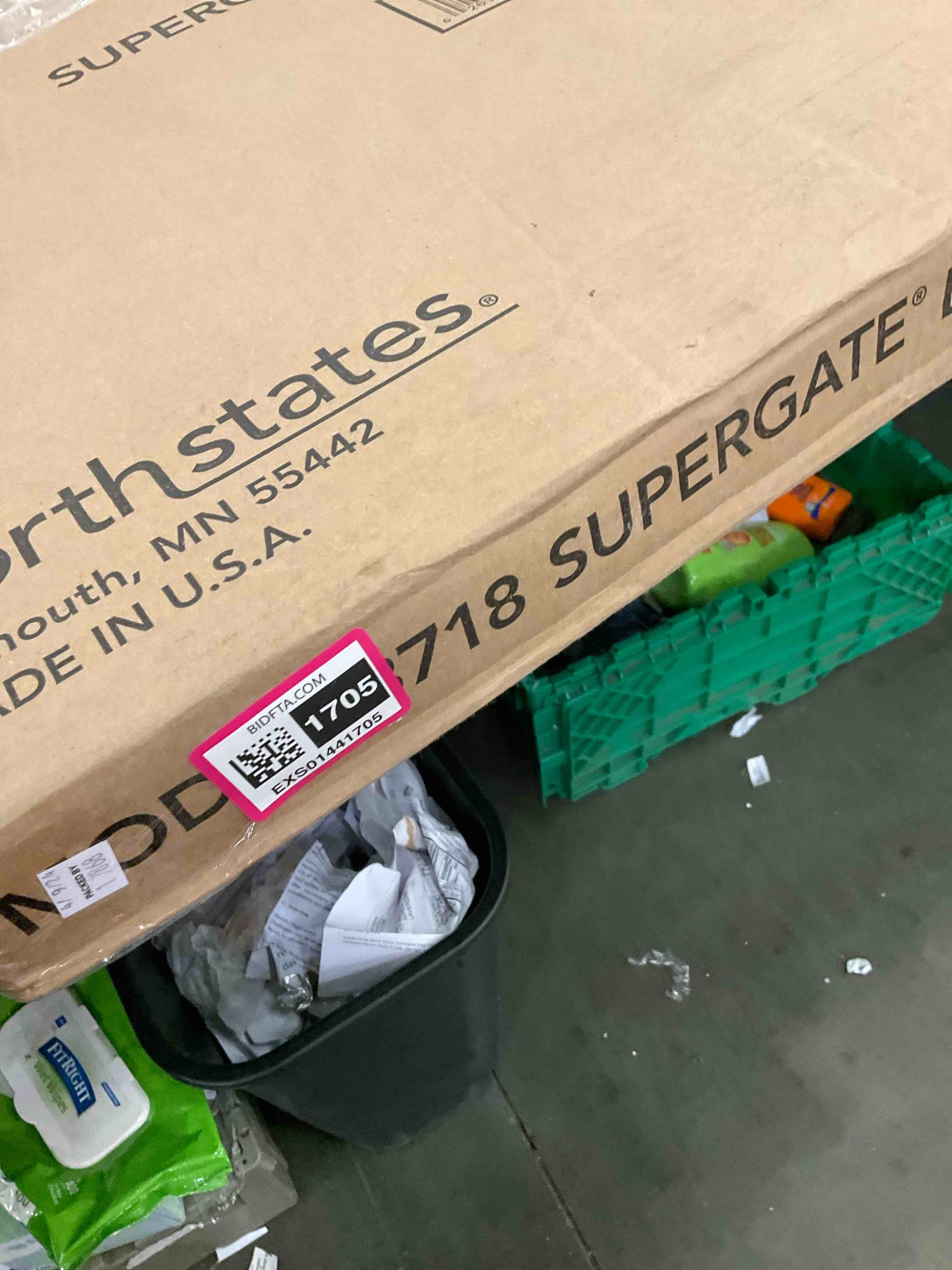 https://s3.amazonaws.com/lotting-images-prod/BargainHunt/EXS01441705_1717614678590.jpeg