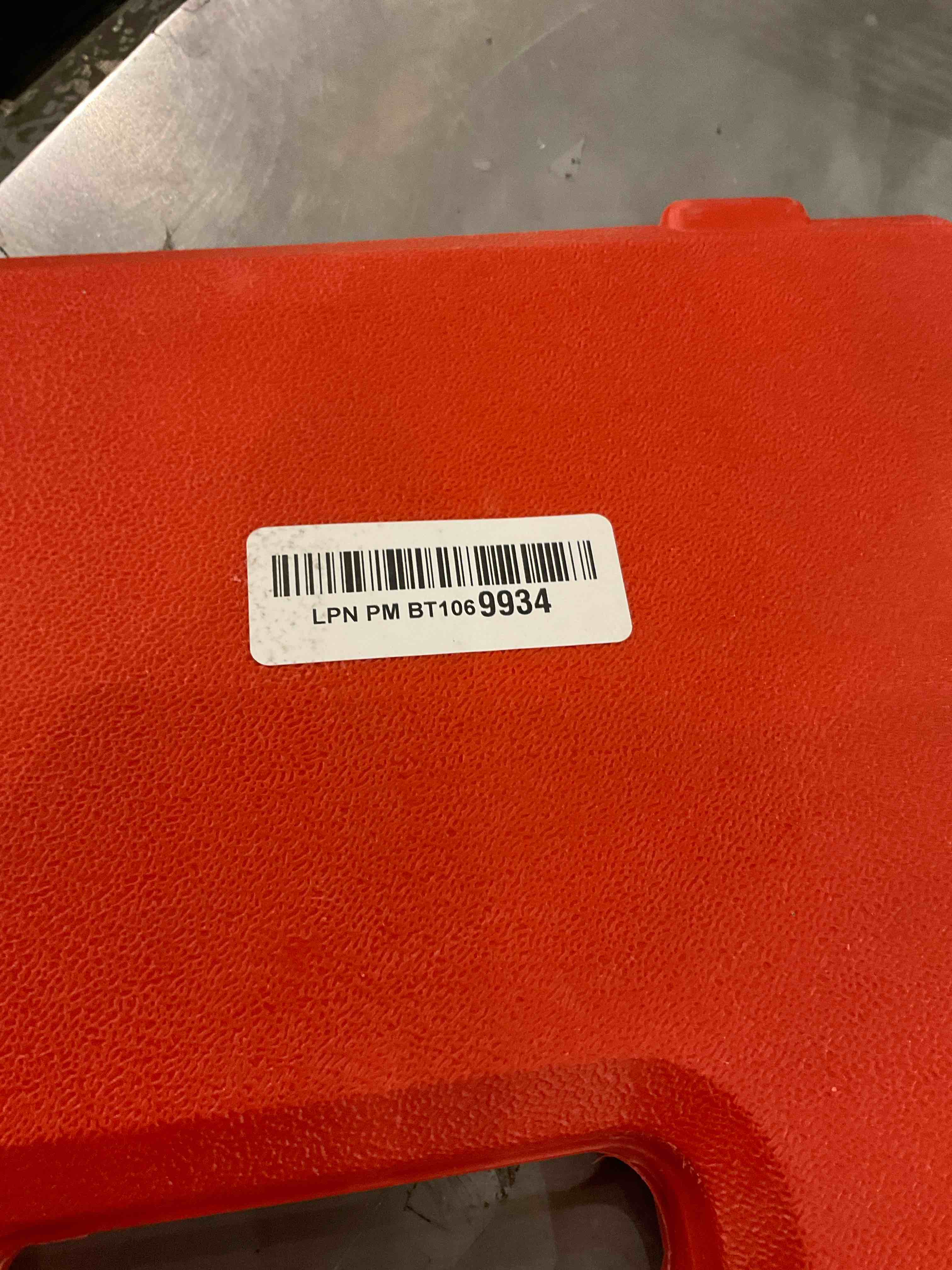 https://s3.amazonaws.com/lotting-images-prod/BargainHunt/EXS01442383_1718799798212.jpeg