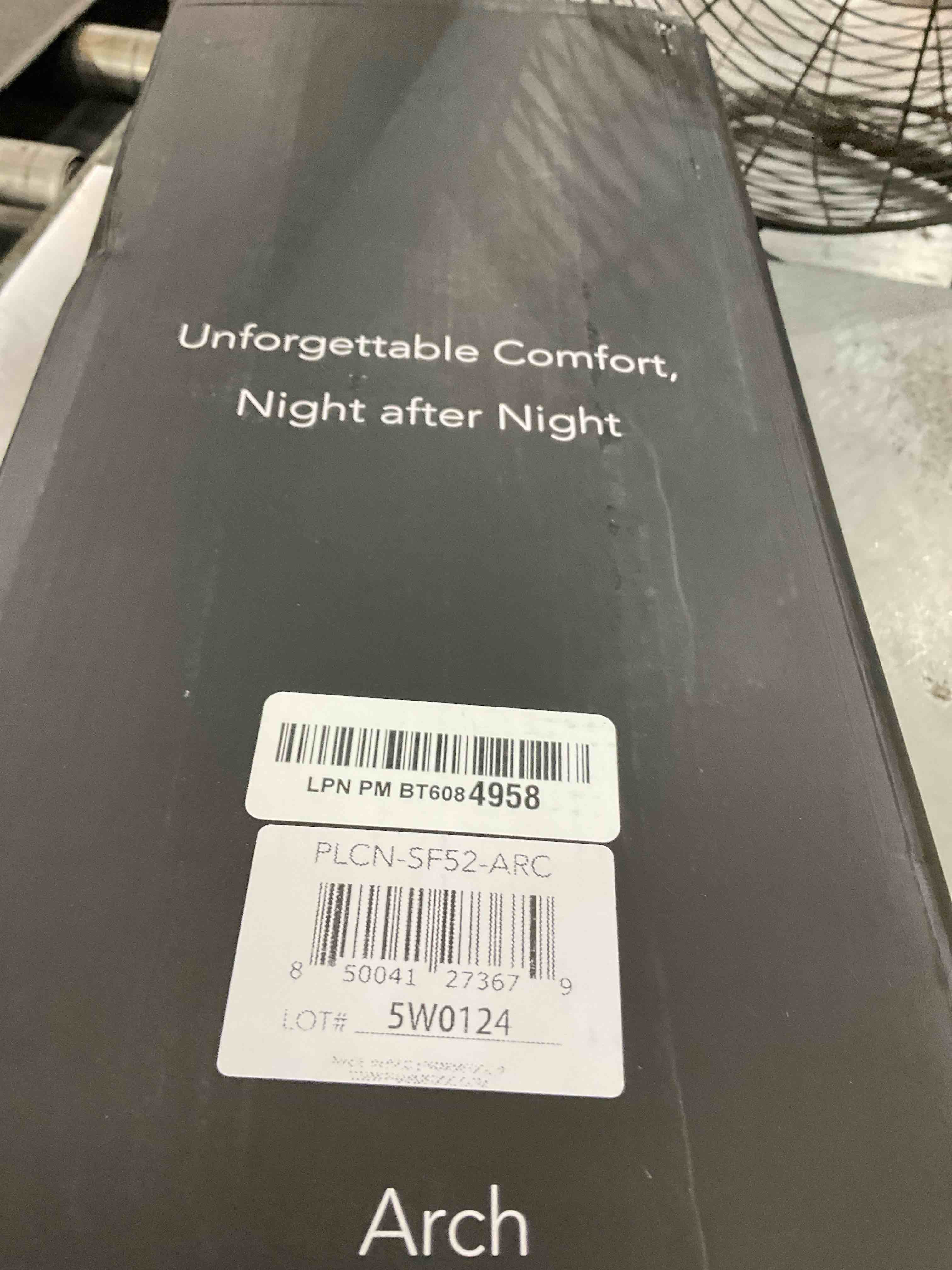 https://s3.amazonaws.com/lotting-images-prod/BargainHunt/EXS01442447_1718806469488.jpeg