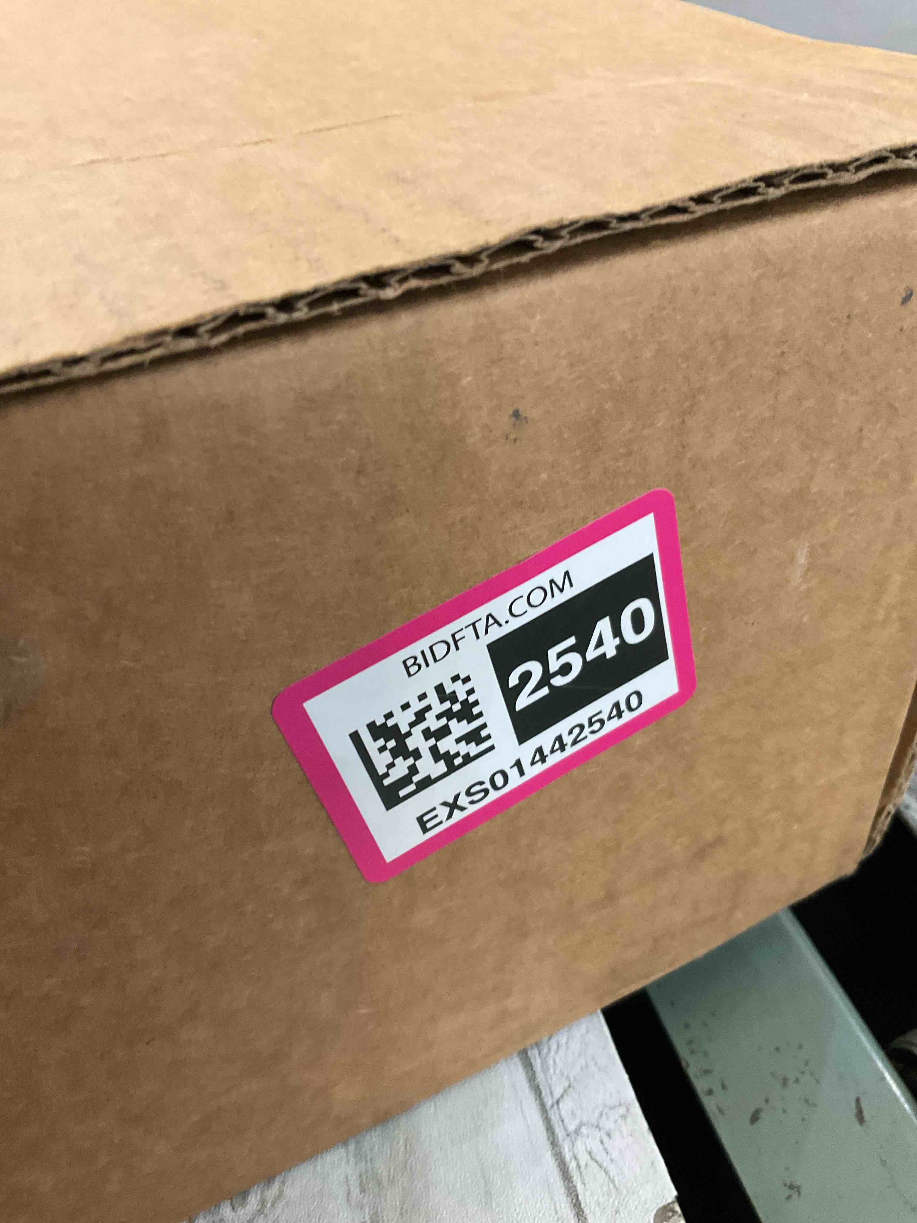 https://s3.amazonaws.com/lotting-images-prod/BargainHunt/EXS01442540_1717519576601.jpeg