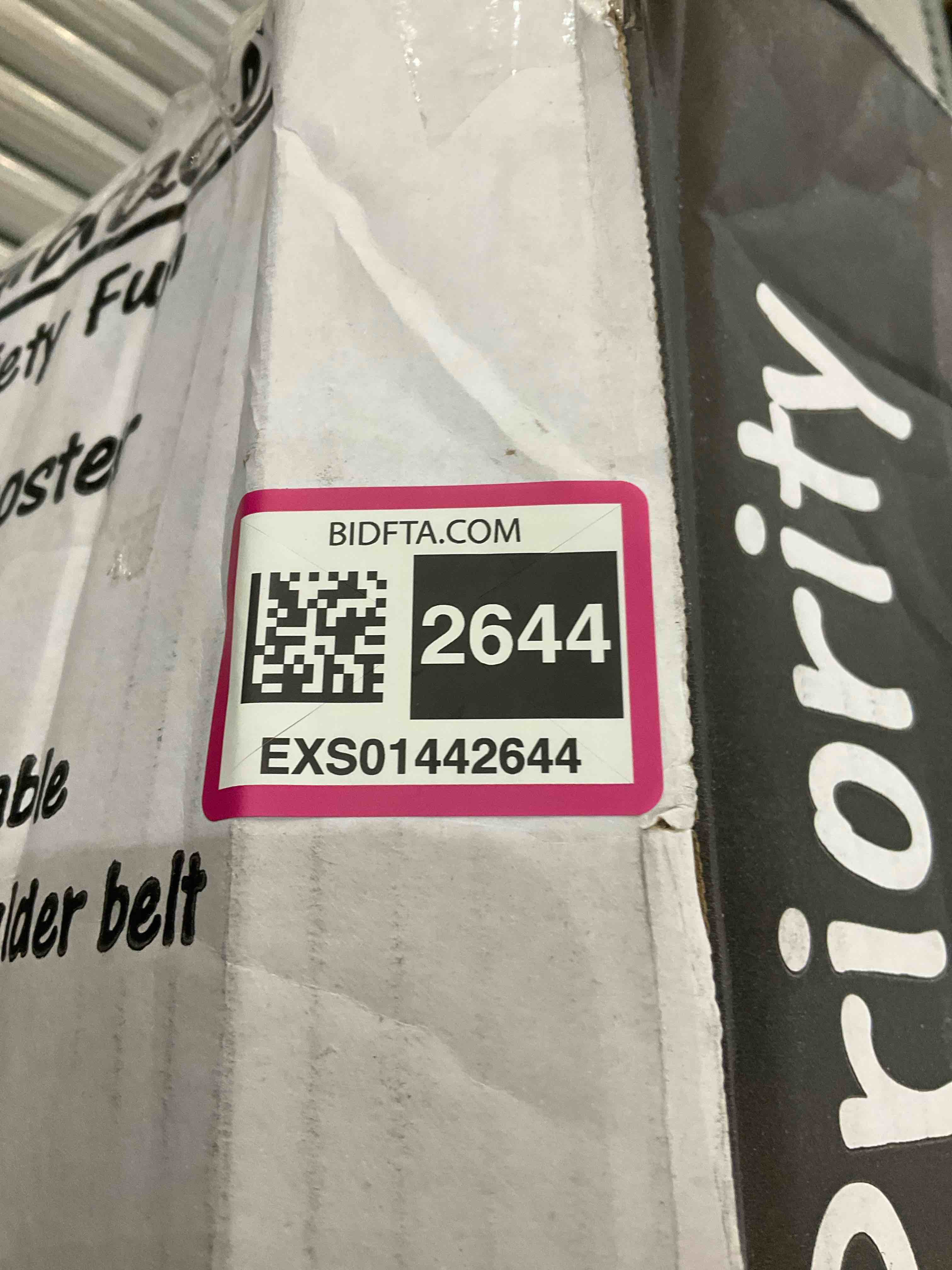 https://s3.amazonaws.com/lotting-images-prod/BargainHunt/EXS01442644_1717767141512.jpeg