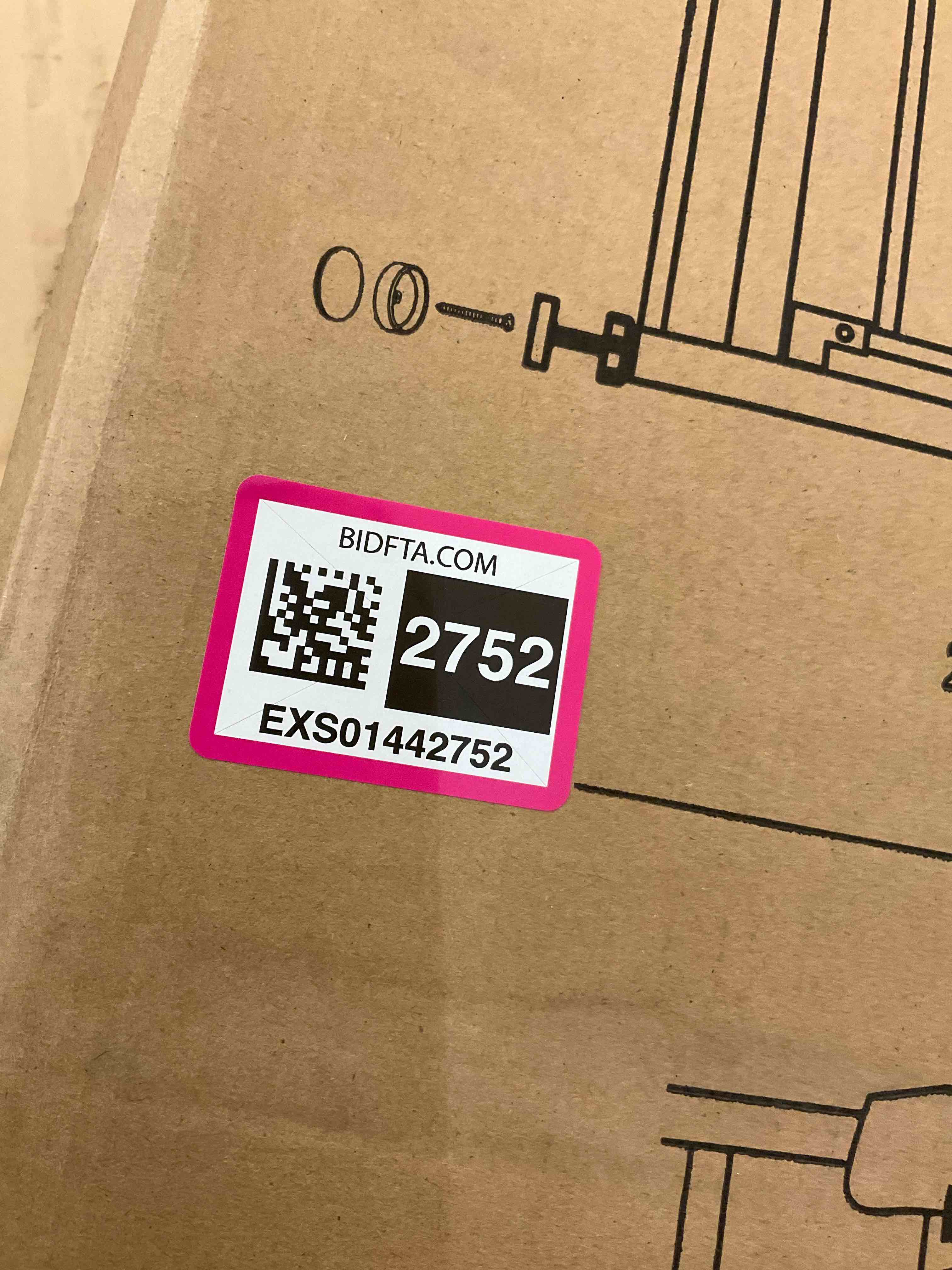 https://s3.amazonaws.com/lotting-images-prod/BargainHunt/EXS01442752_1718045425414.jpeg