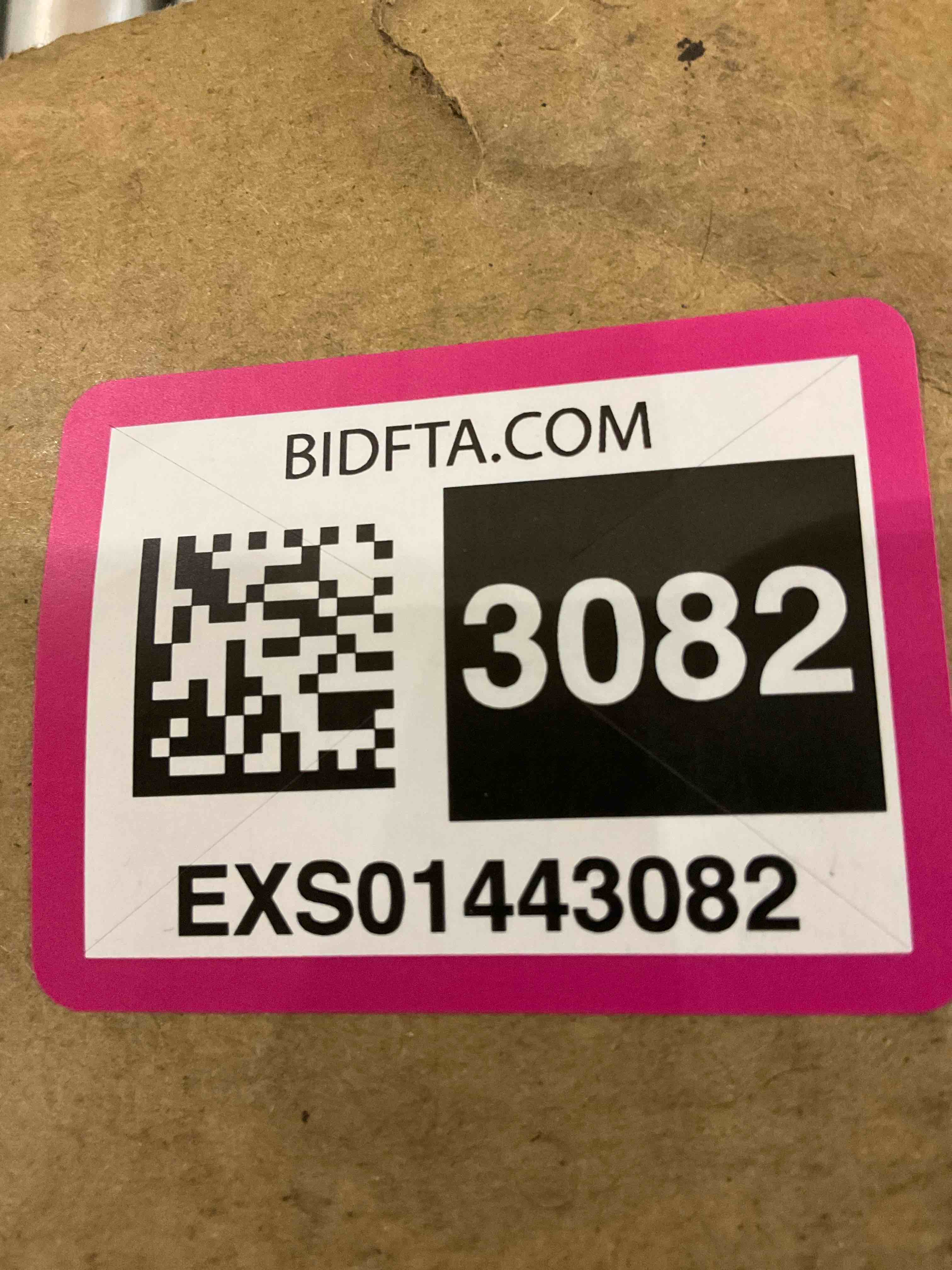 https://s3.amazonaws.com/lotting-images-prod/BargainHunt/EXS01443082_1720619362370.jpeg