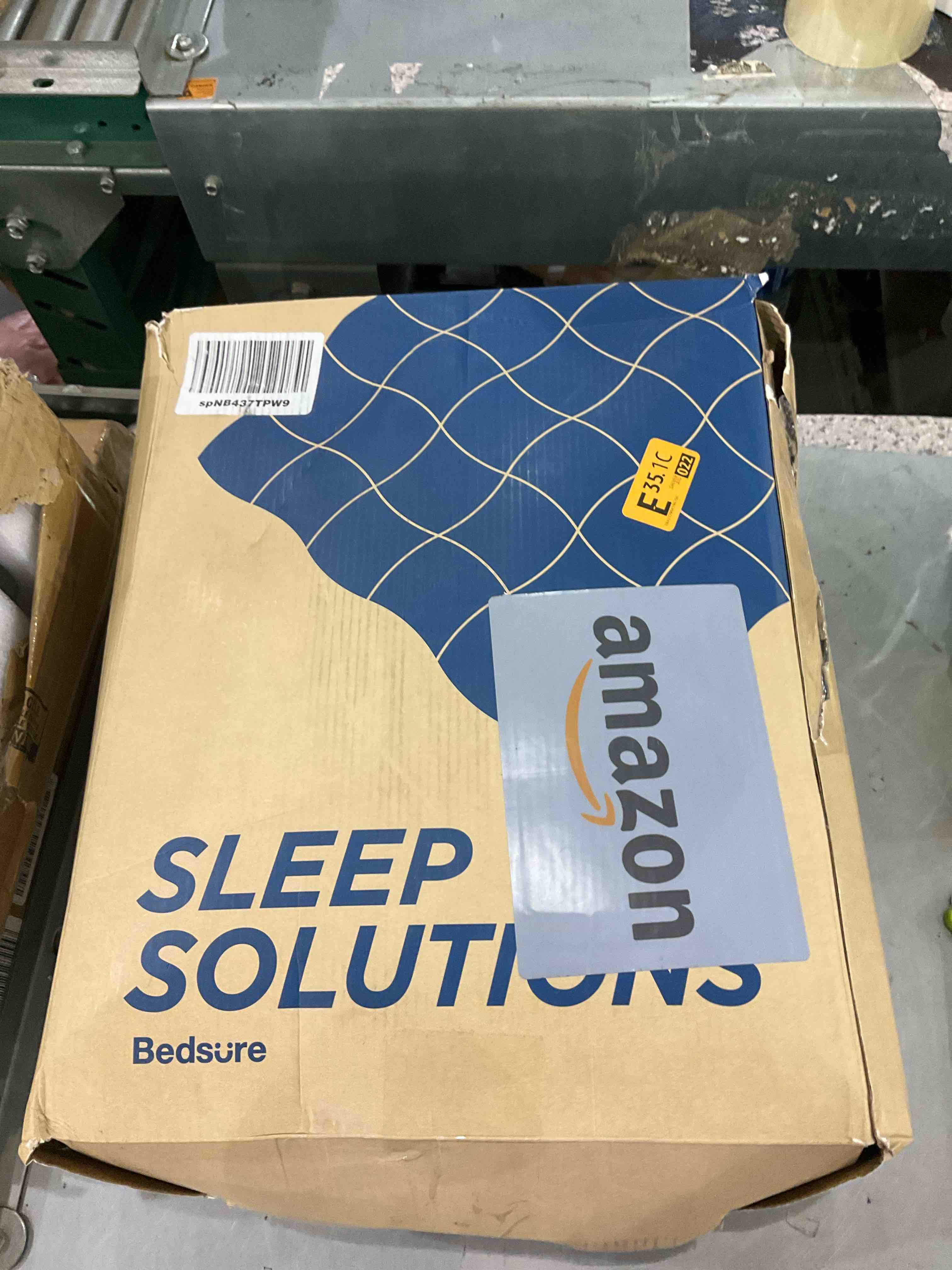 Bedsure Cal King Comforter Set Warm & Cooling Bed Set with Comforter