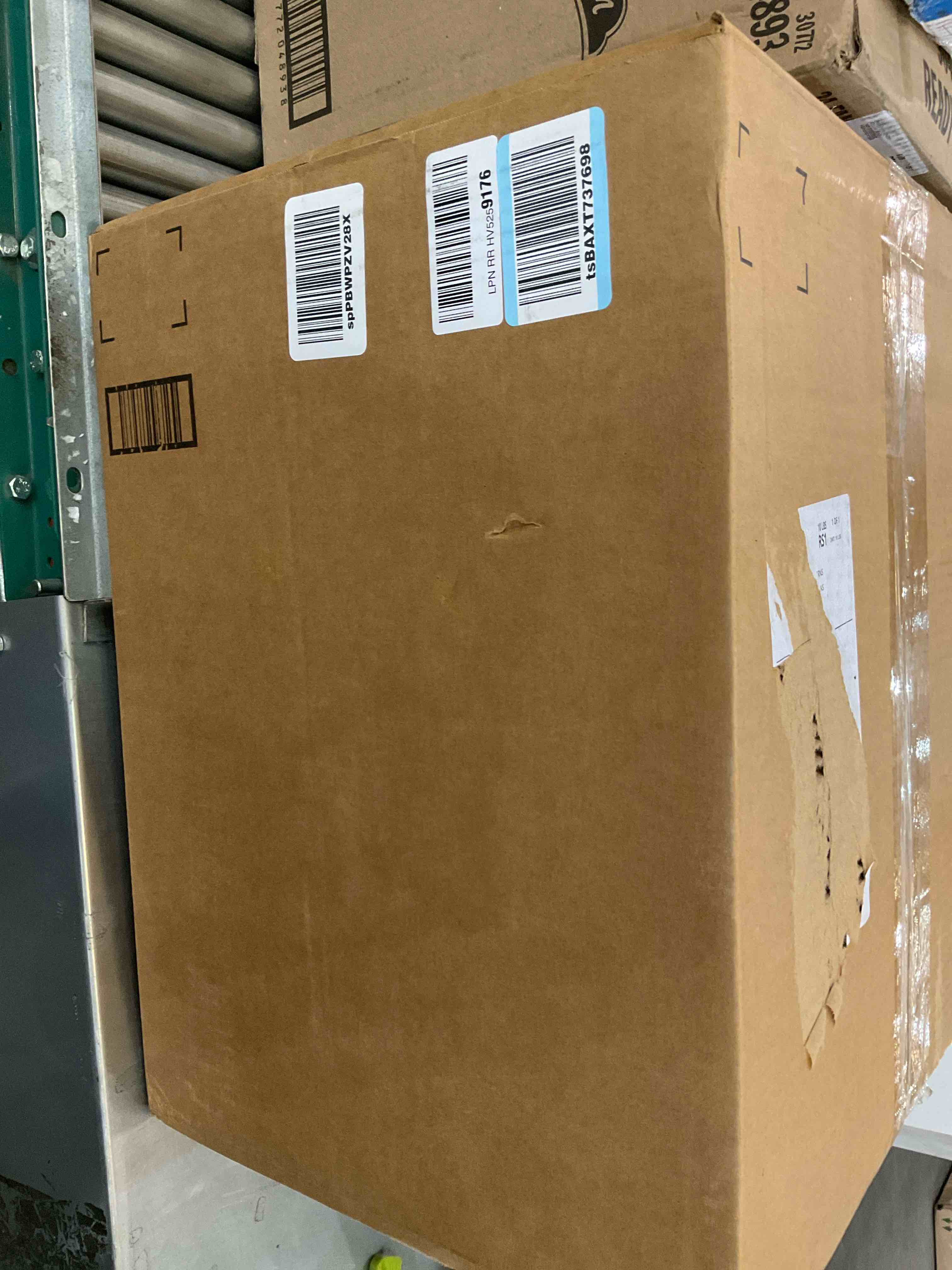 https://s3.amazonaws.com/lotting-images-prod/BargainHunt/EXS01443637_1717437091612.jpeg