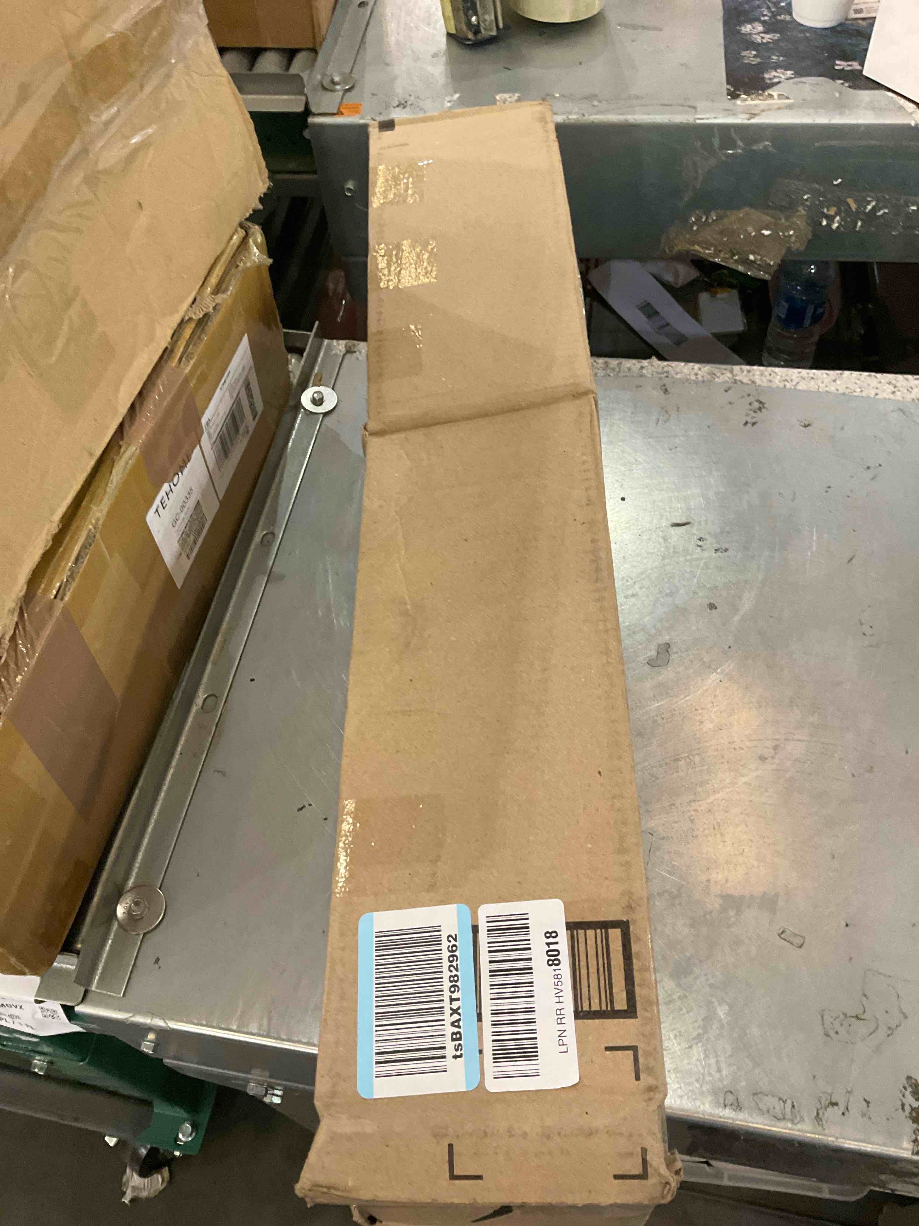 https://s3.amazonaws.com/lotting-images-prod/BargainHunt/EXS01443811_1717525887075.jpeg