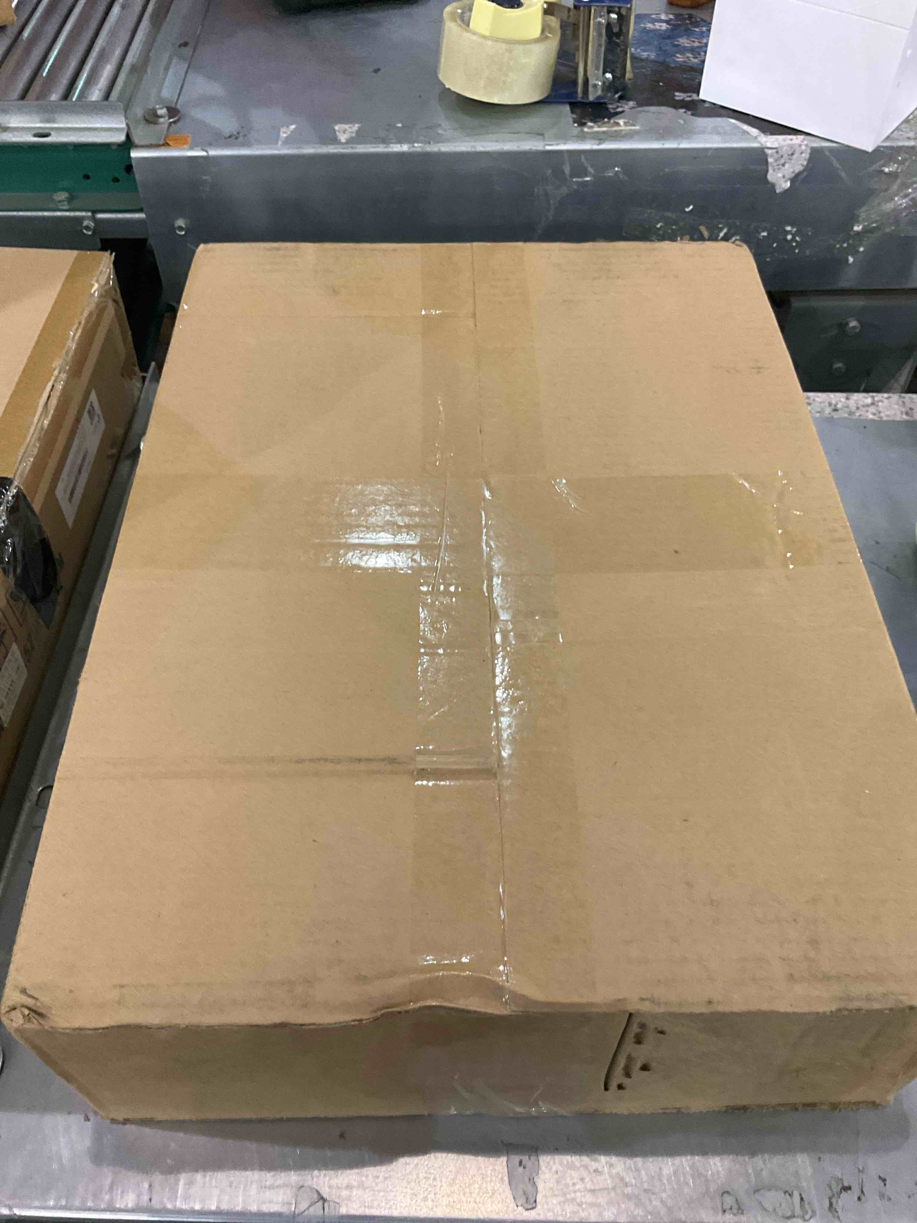 https://s3.amazonaws.com/lotting-images-prod/BargainHunt/EXS01443858_1717590002645.jpeg