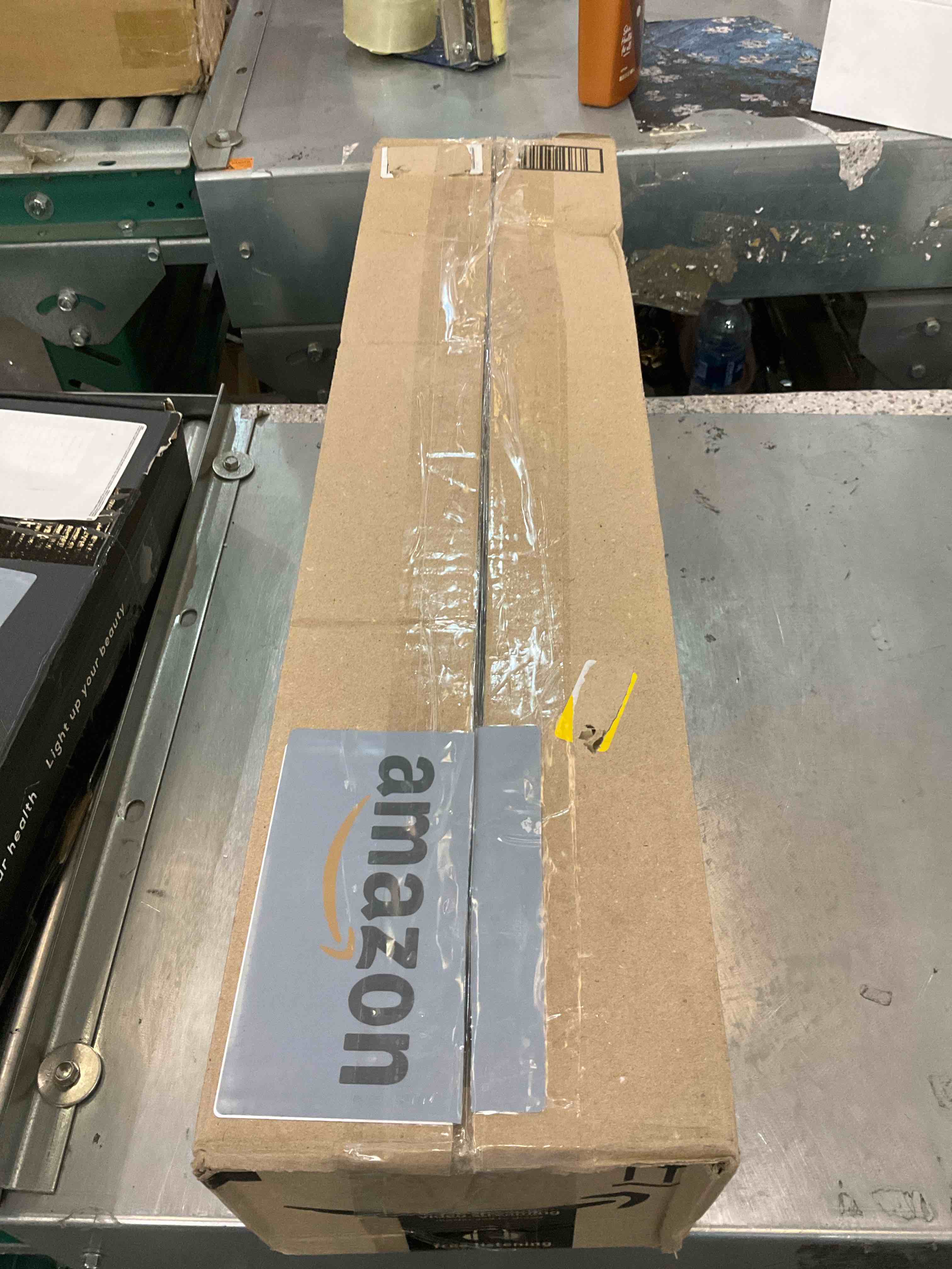 https://s3.amazonaws.com/lotting-images-prod/BargainHunt/EXS01443916_1717600940472.jpeg