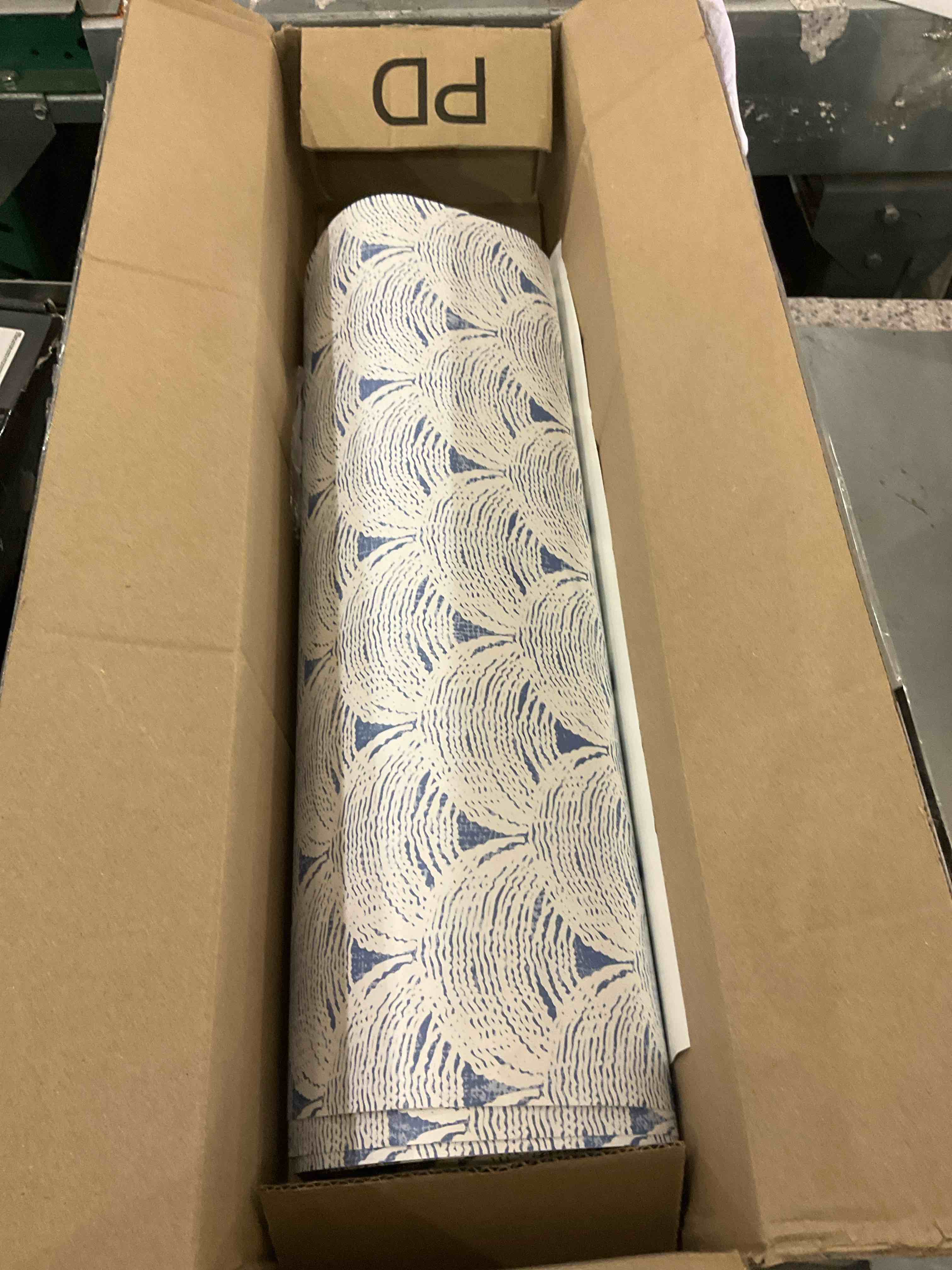 https://s3.amazonaws.com/lotting-images-prod/BargainHunt/EXS01443916_1717600972120.jpeg