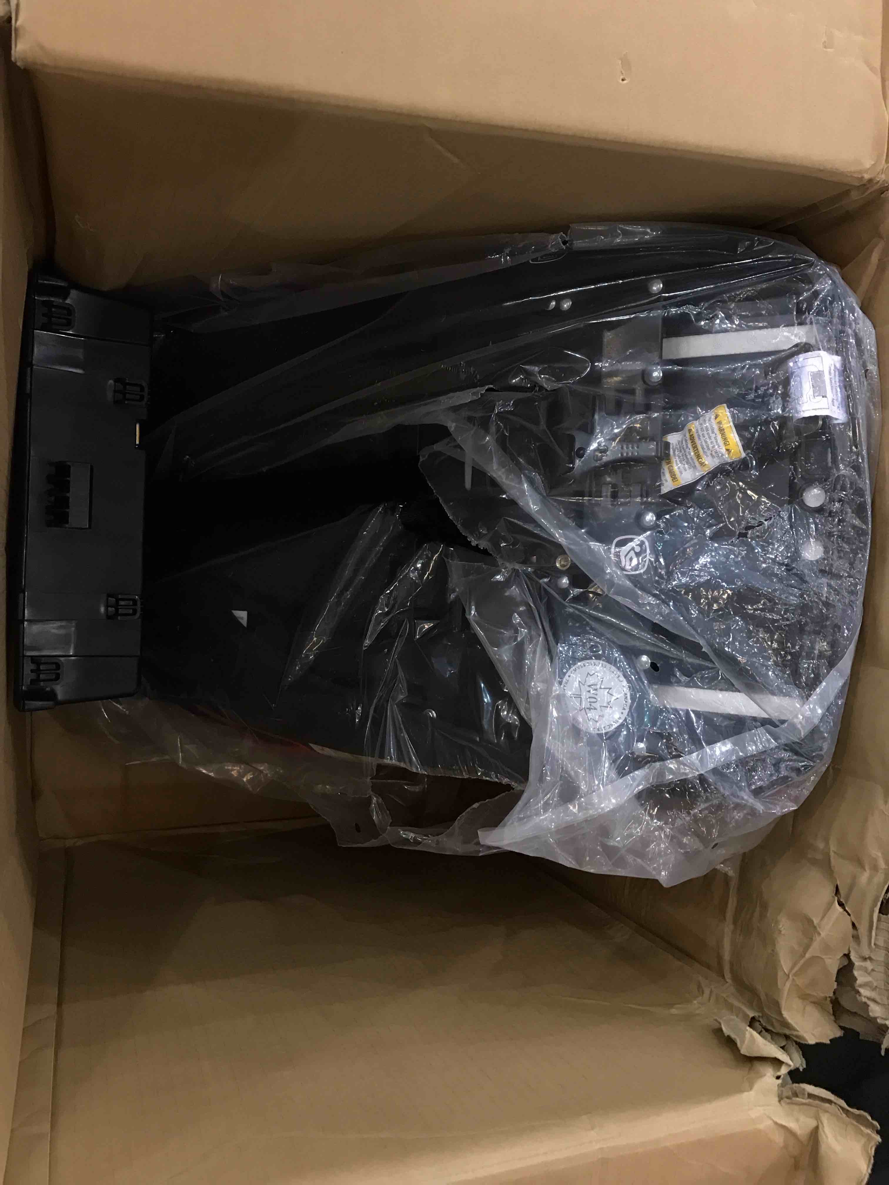 https://s3.amazonaws.com/lotting-images-prod/BargainHunt/EXS01444082_1717681458390.jpeg